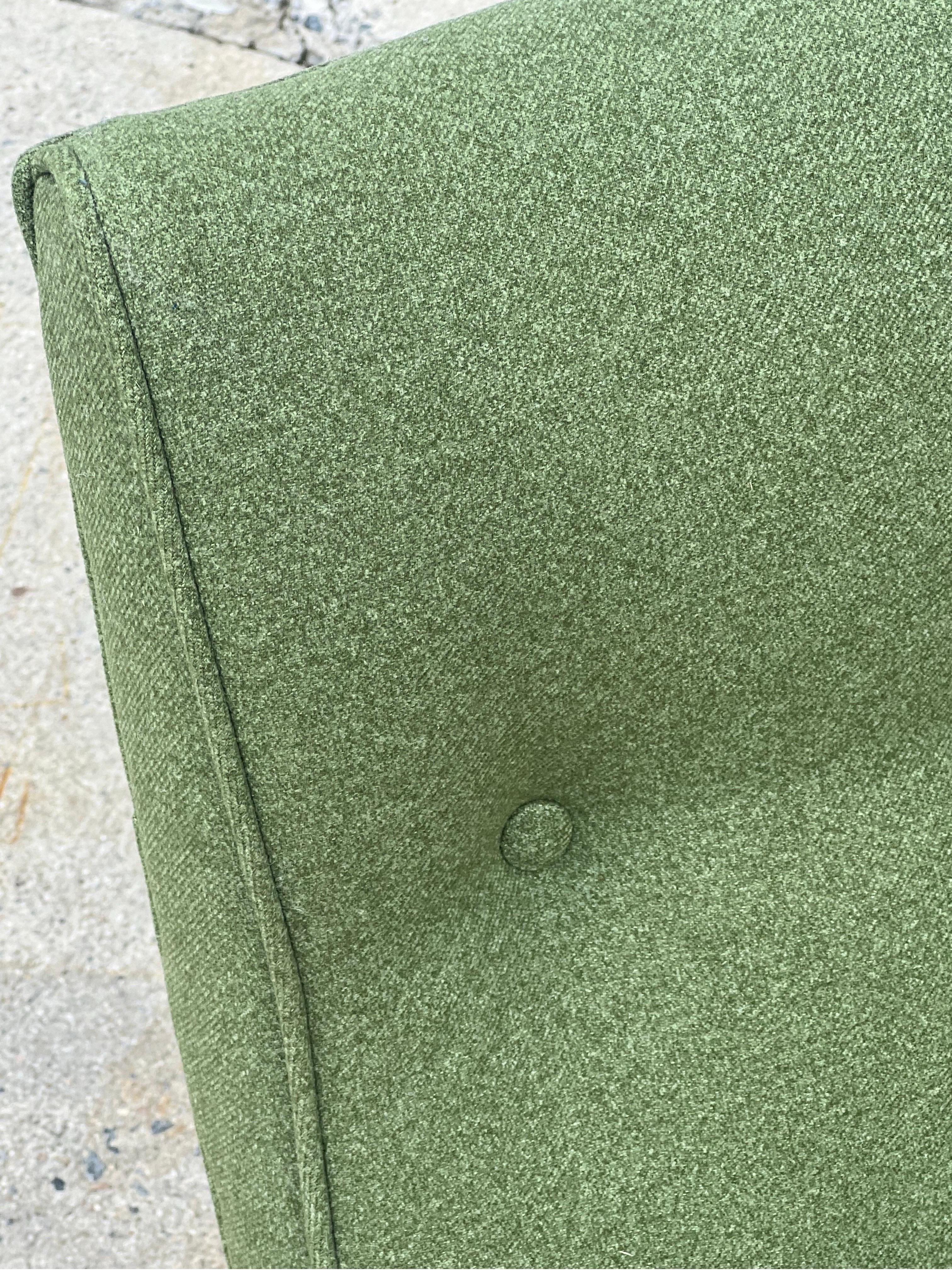 Mid-Century Scoop Lounge by Milo Baughman - Single 2