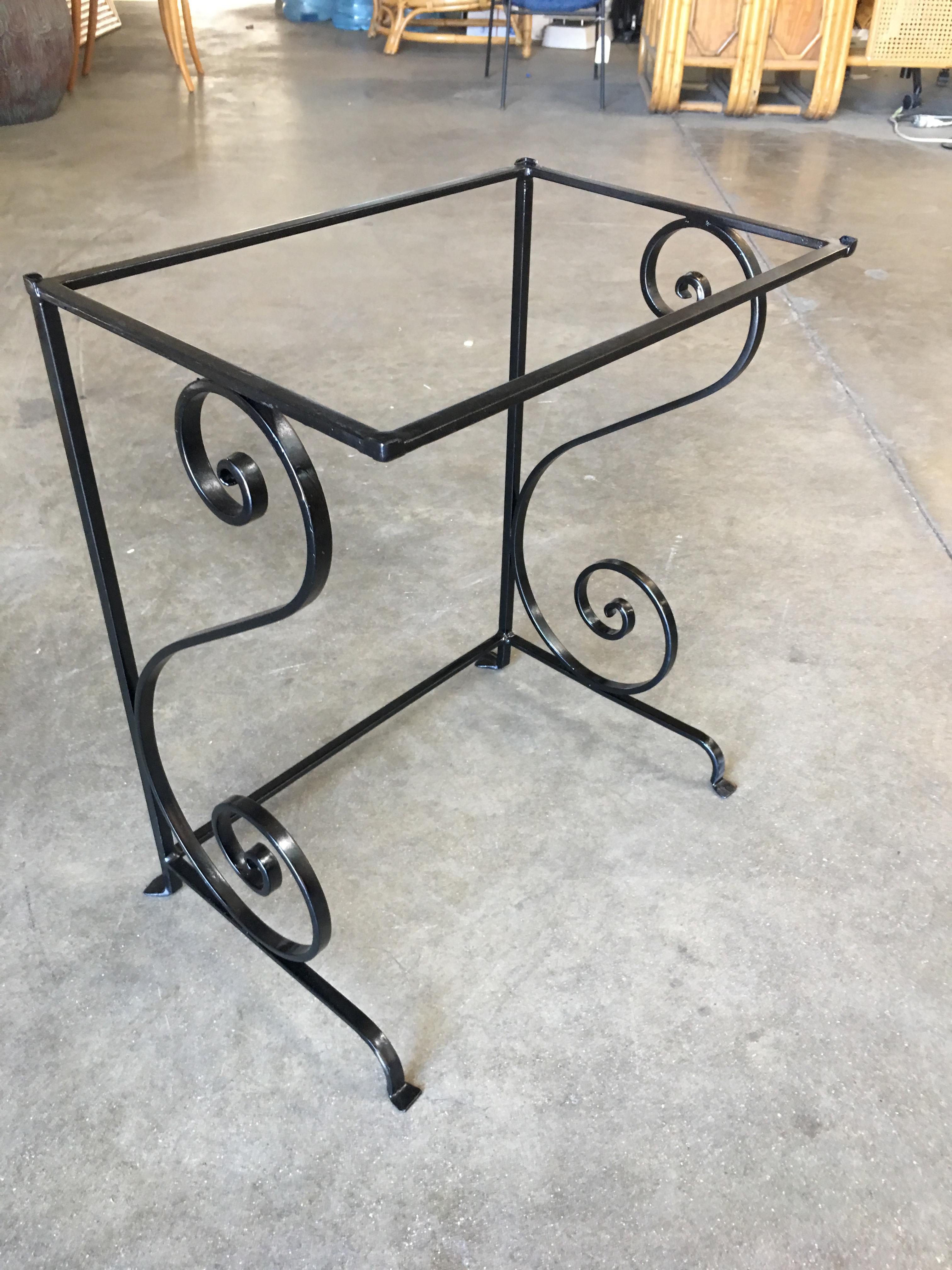 American Midcentury Scrolling Iron Patio Nesting Side Tables with Glass Tops, Pair For Sale