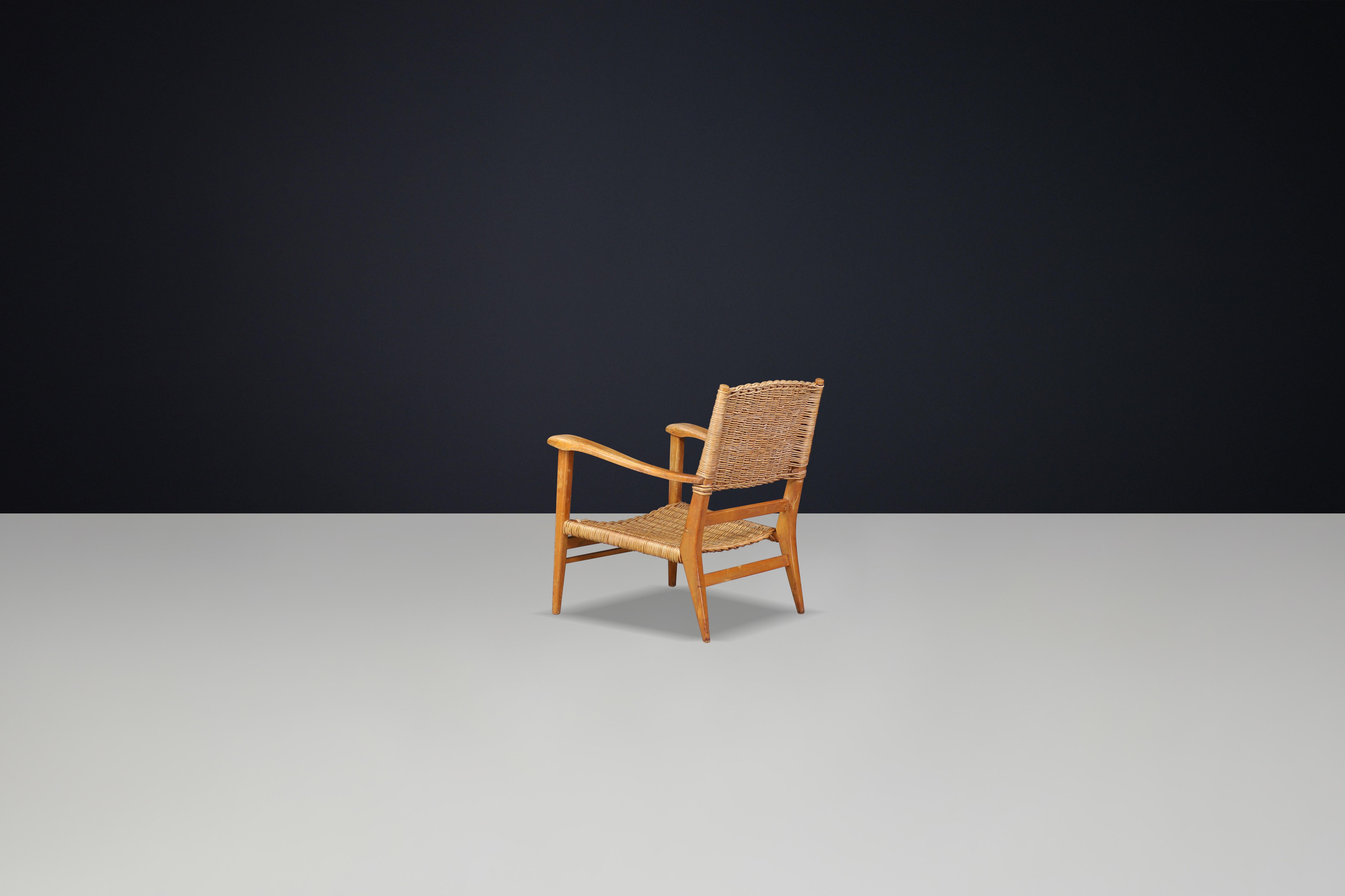 Mid-Century Sculpted Armchair in Oak and Rattan, France, 1950s For Sale 3