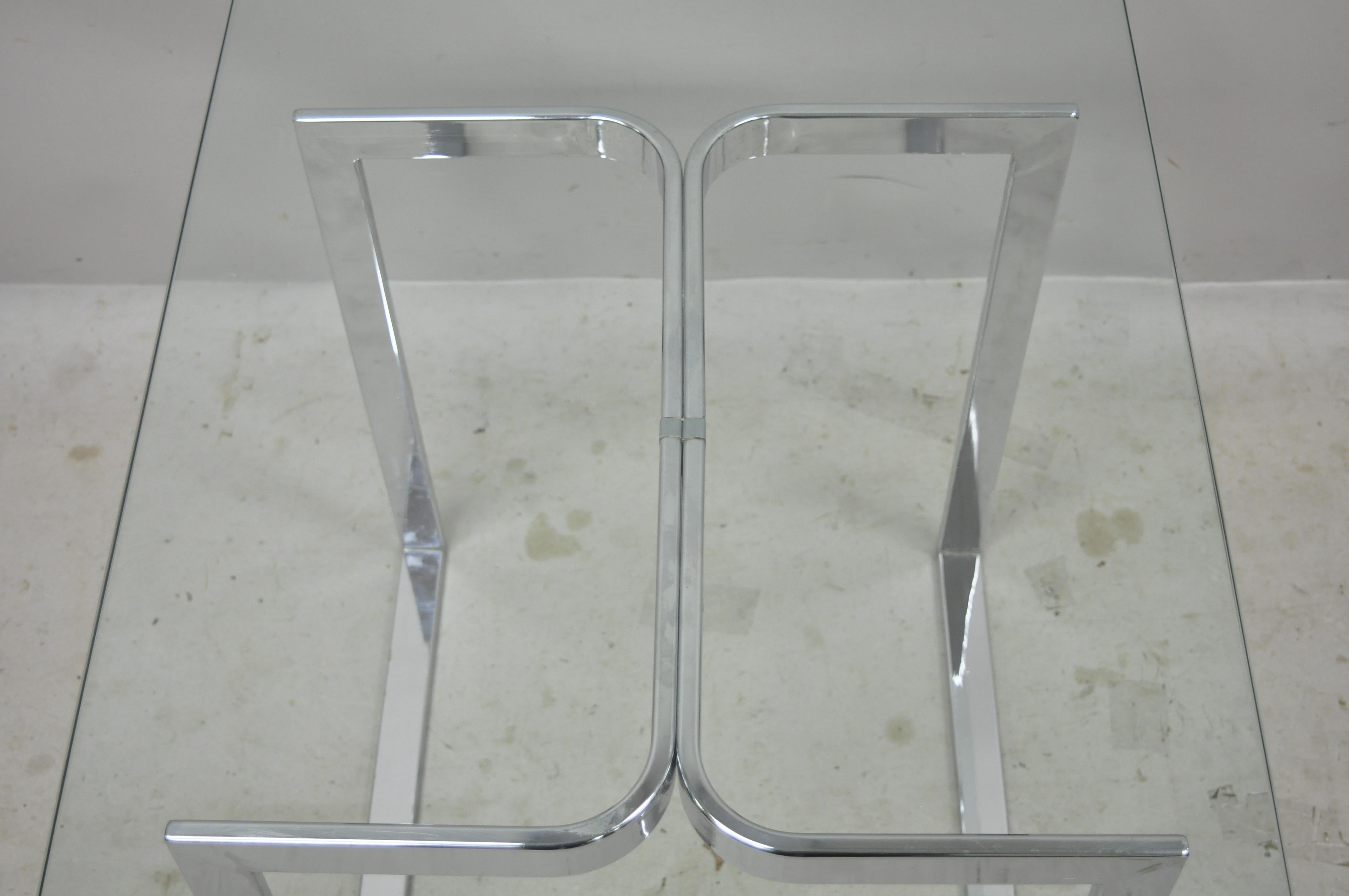 Mid Century Sculpted Chrome Base Rectangular Glass Top Occasional Side Table In Good Condition For Sale In Philadelphia, PA