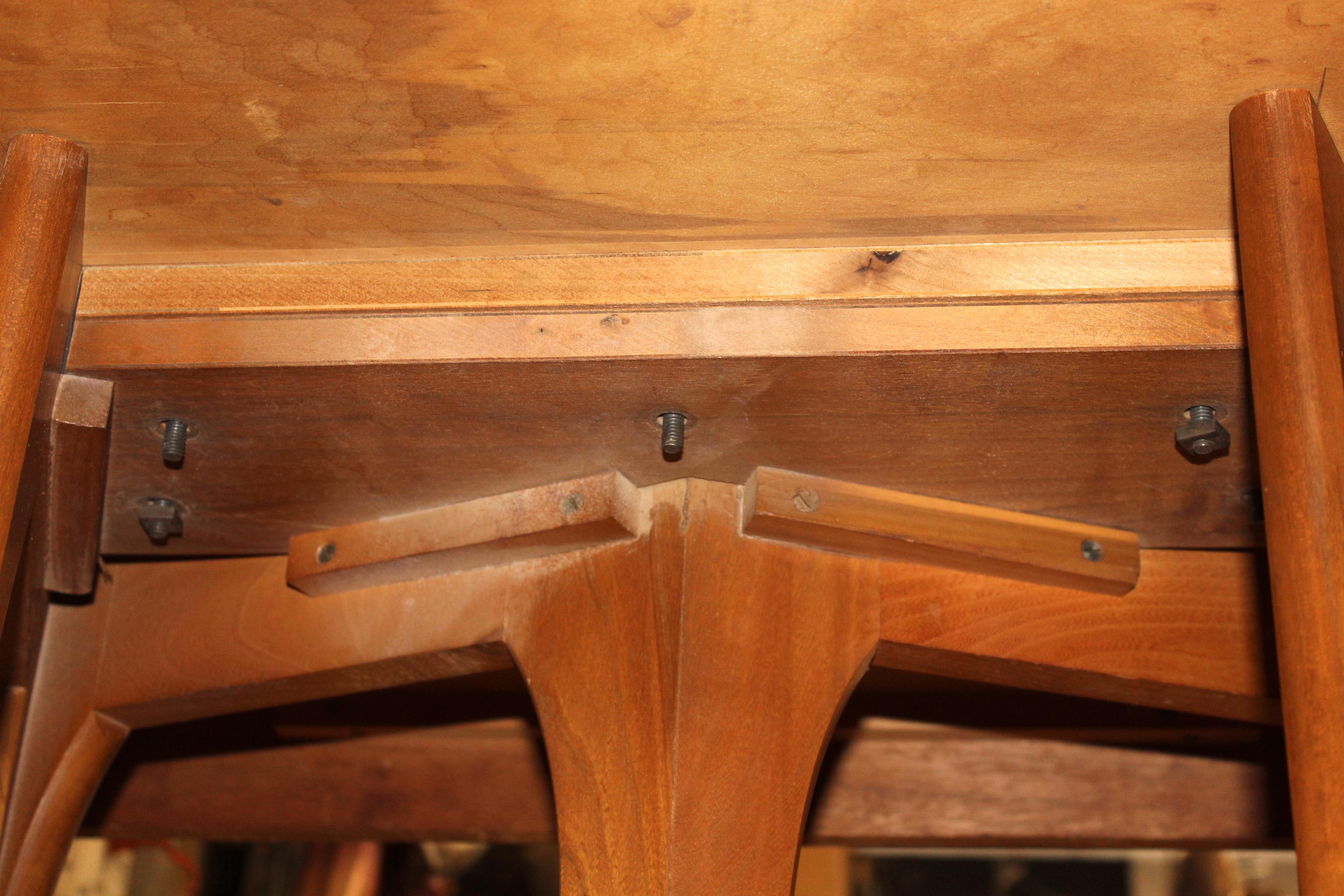 Mid-Century Sculpted Walnut Dining Table by Young Manufacturing Co. For Sale 8