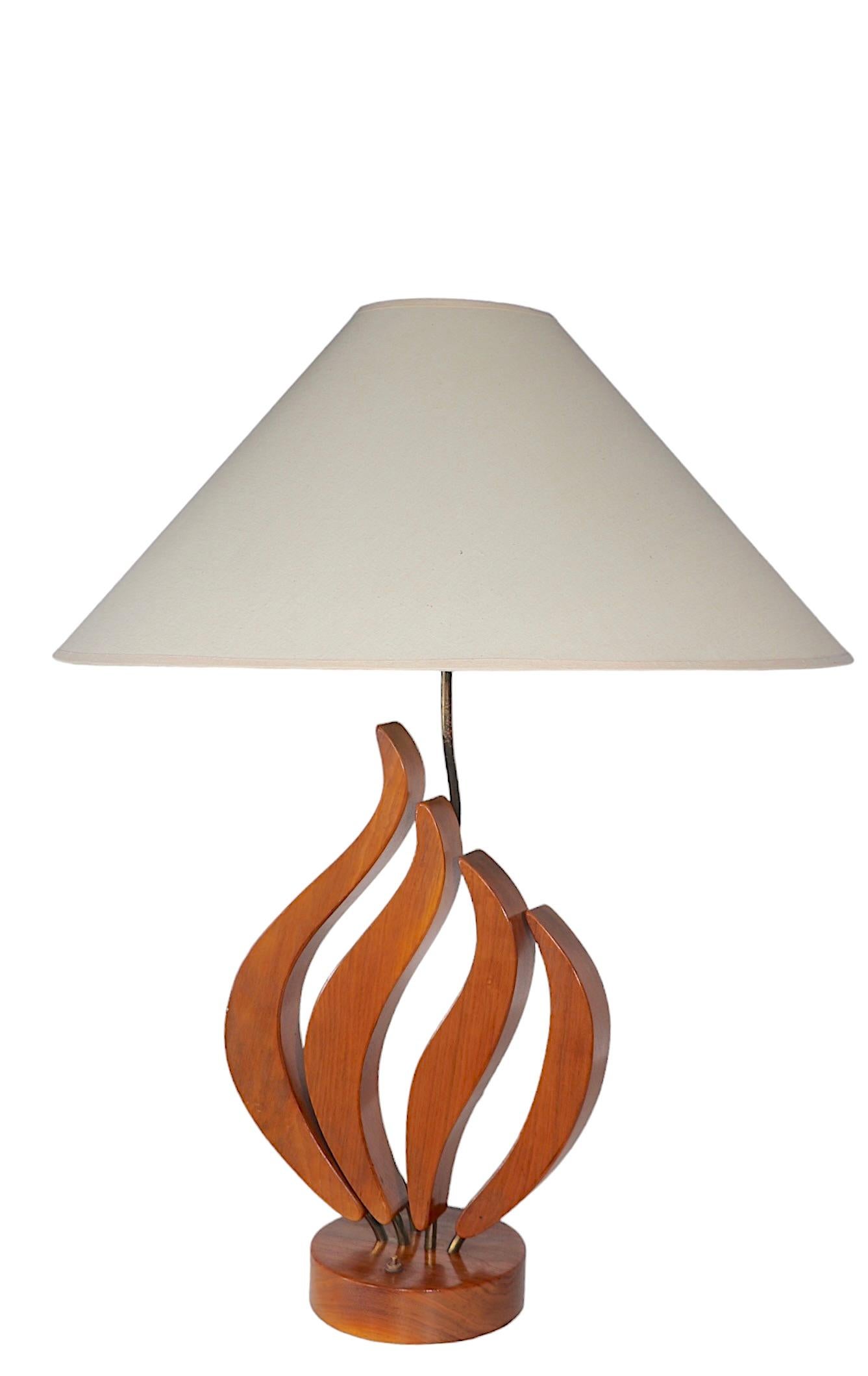 Mid Century Sculpted Wood Organic Form Table Lamp c 1950's  In Good Condition For Sale In New York, NY