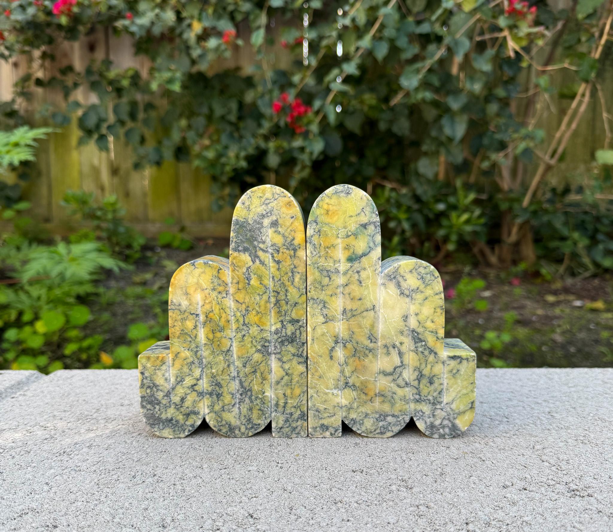Italian Mid Century Sculptural Alabaster Bookends, Italy, c.1960 For Sale