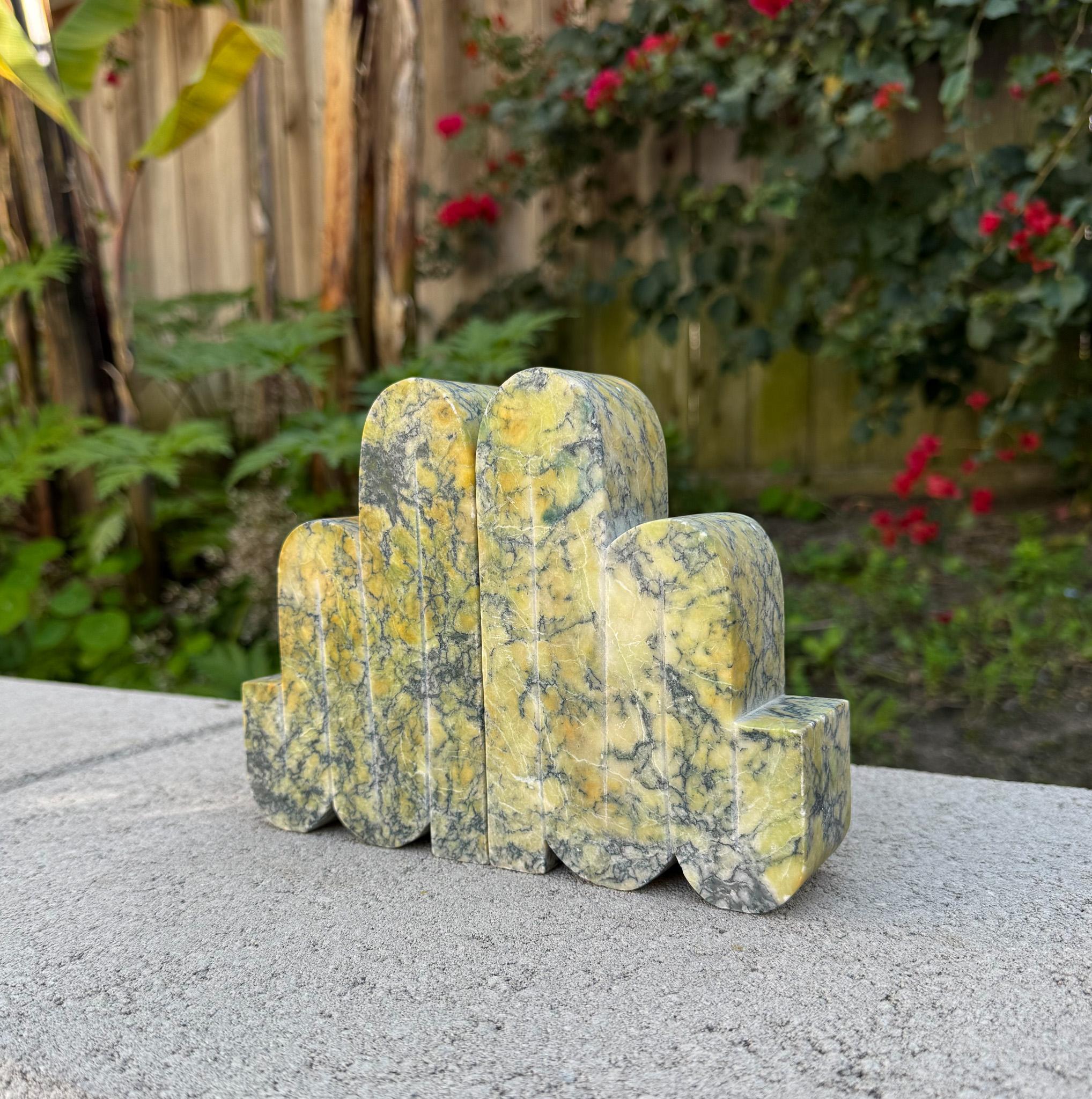 Mid Century Sculptural Alabaster Bookends, Italy, c.1960 In Good Condition For Sale In San Juan Capistrano, CA