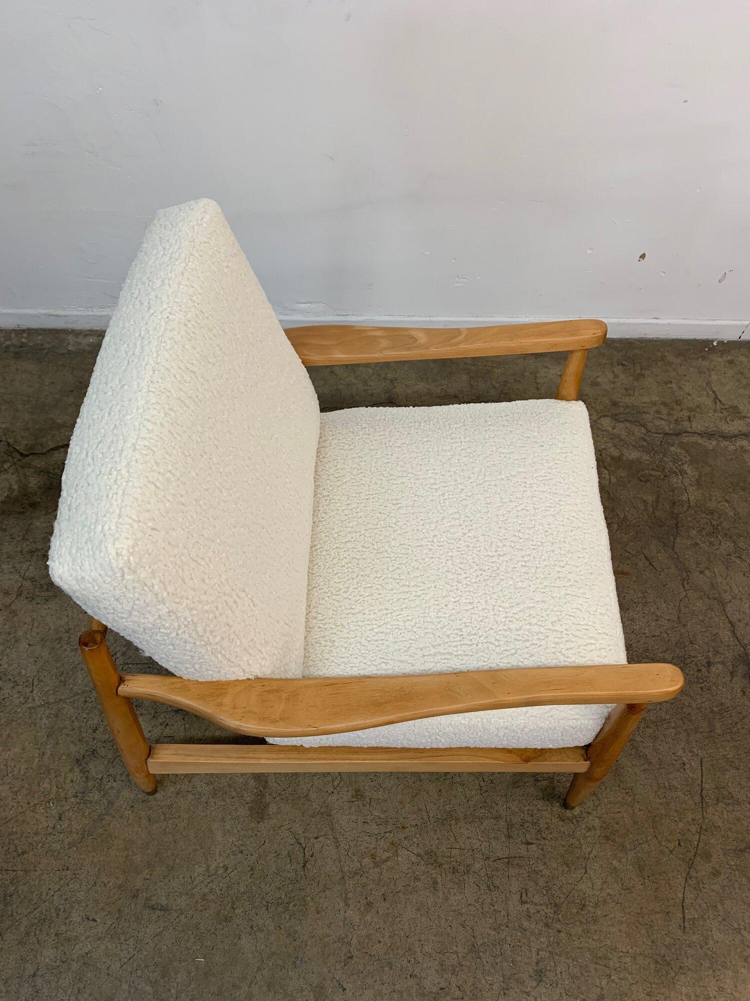 Mid Century Sculptural Alder Lounge Chair in Sherpa For Sale 5