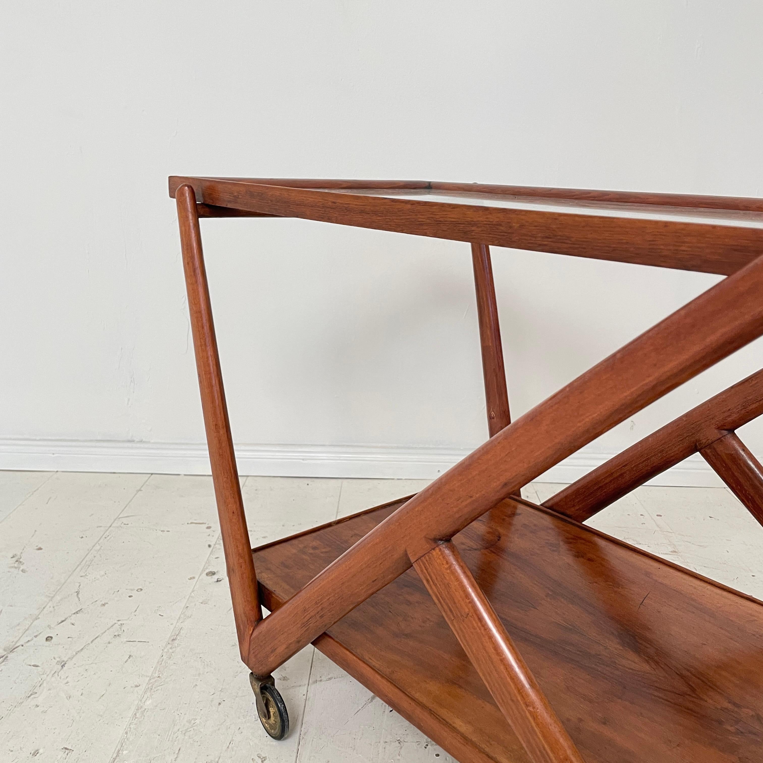 Mid-Century Sculptural Bar Cart by Cesare Lacca in Light Brown Walnut, 1950s 5