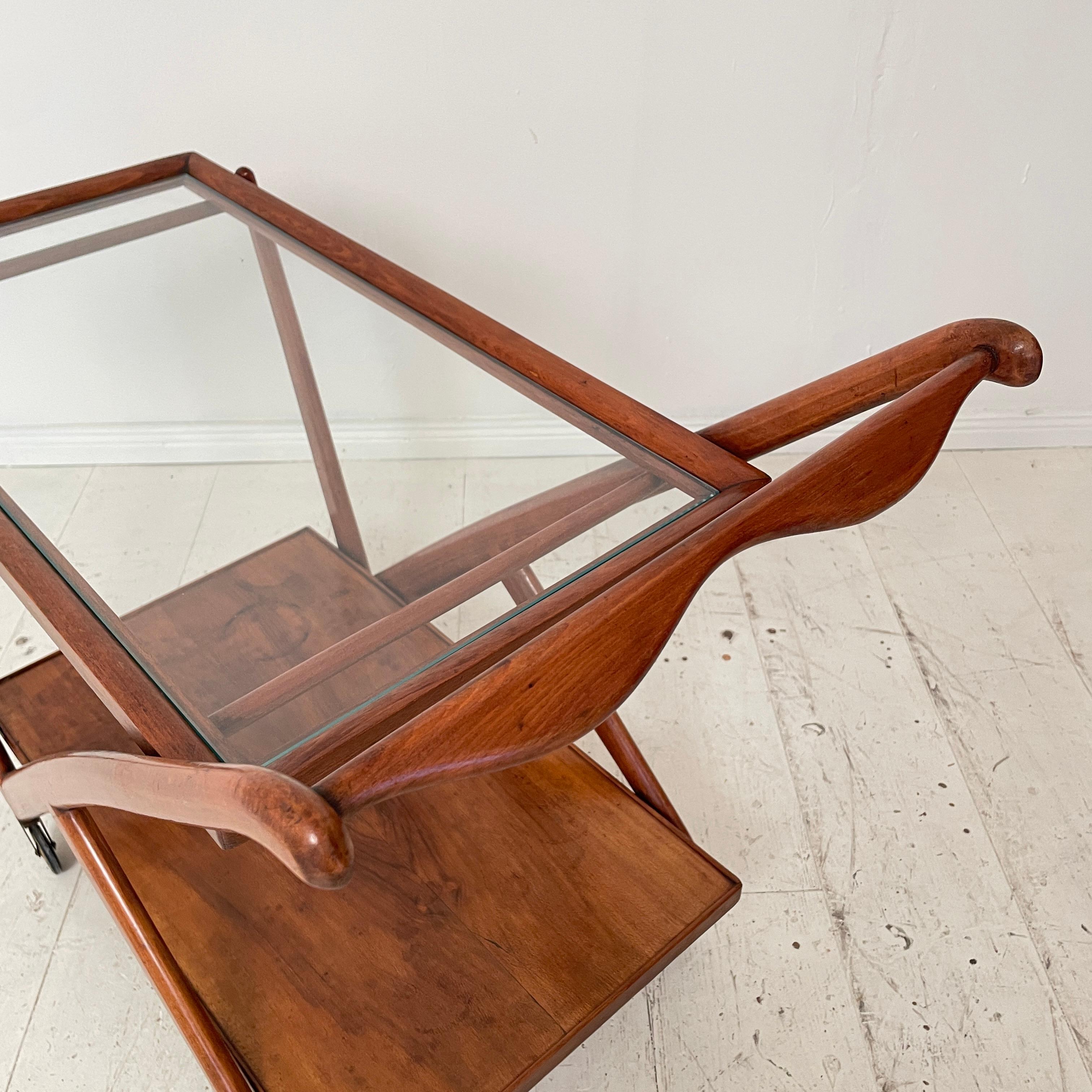 Mid-Century Sculptural Bar Cart by Cesare Lacca in Light Brown Walnut, 1950s 6