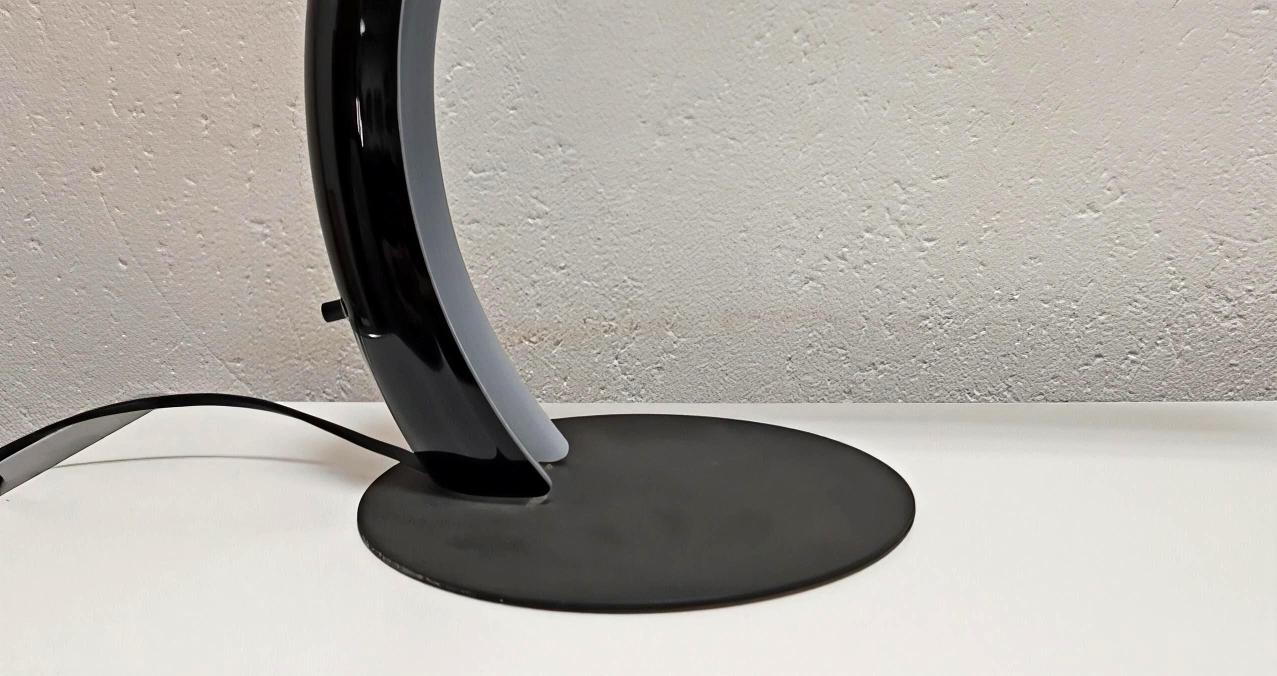 Lampe de table en verre de Murano noir, moderne du milieu du siècle, par AV Mazzega, Italie 1970 en vente 2