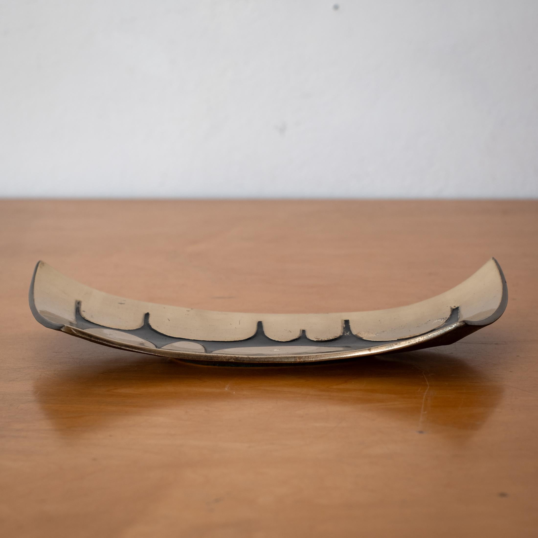 Mid-Century Modern Mid Century Sculptural Brass Catch All Tray by Ben Seibel for Jenfred-Ware For Sale