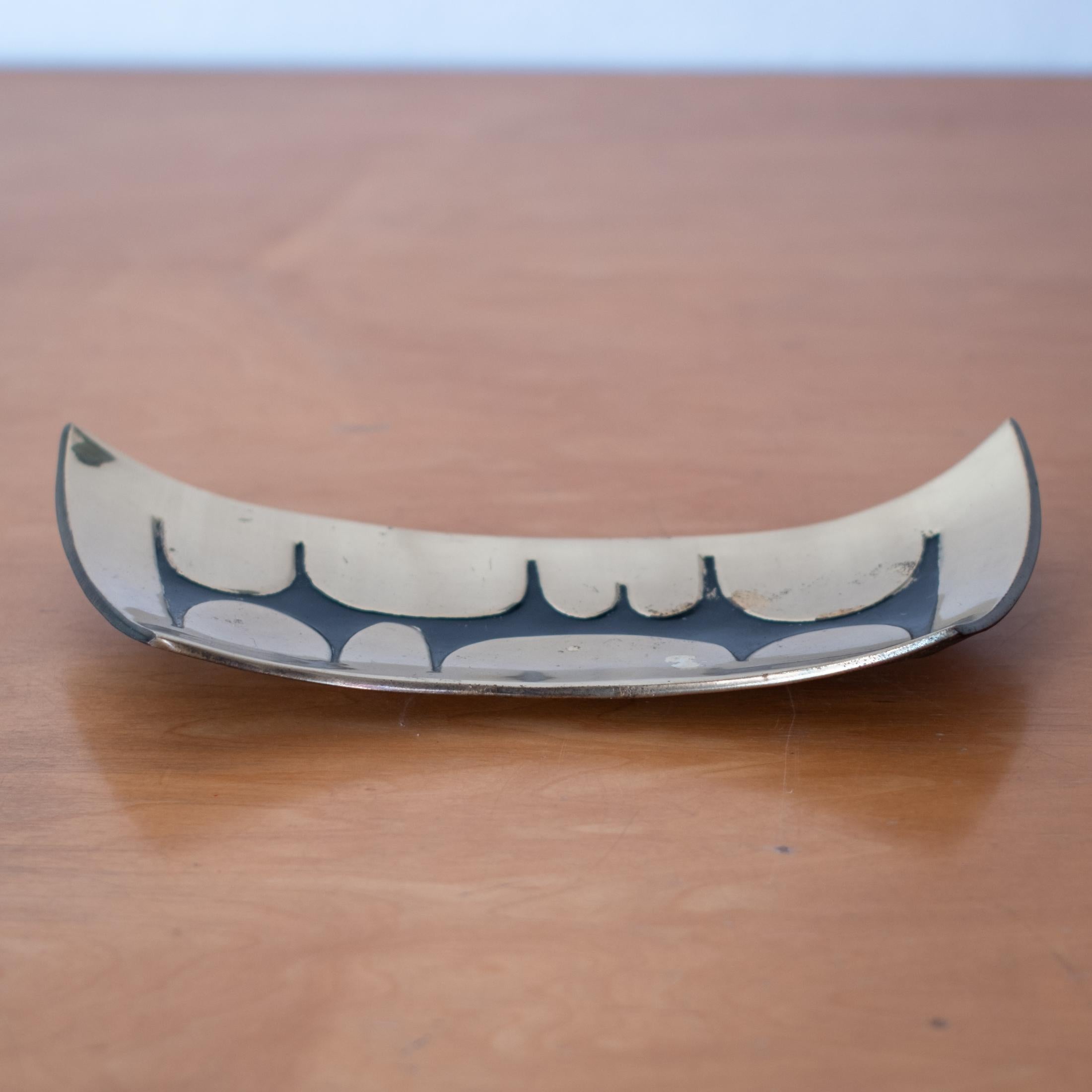 Mid Century Sculptural Brass Catch All Tray by Ben Seibel for Jenfred-Ware In Good Condition For Sale In San Diego, CA