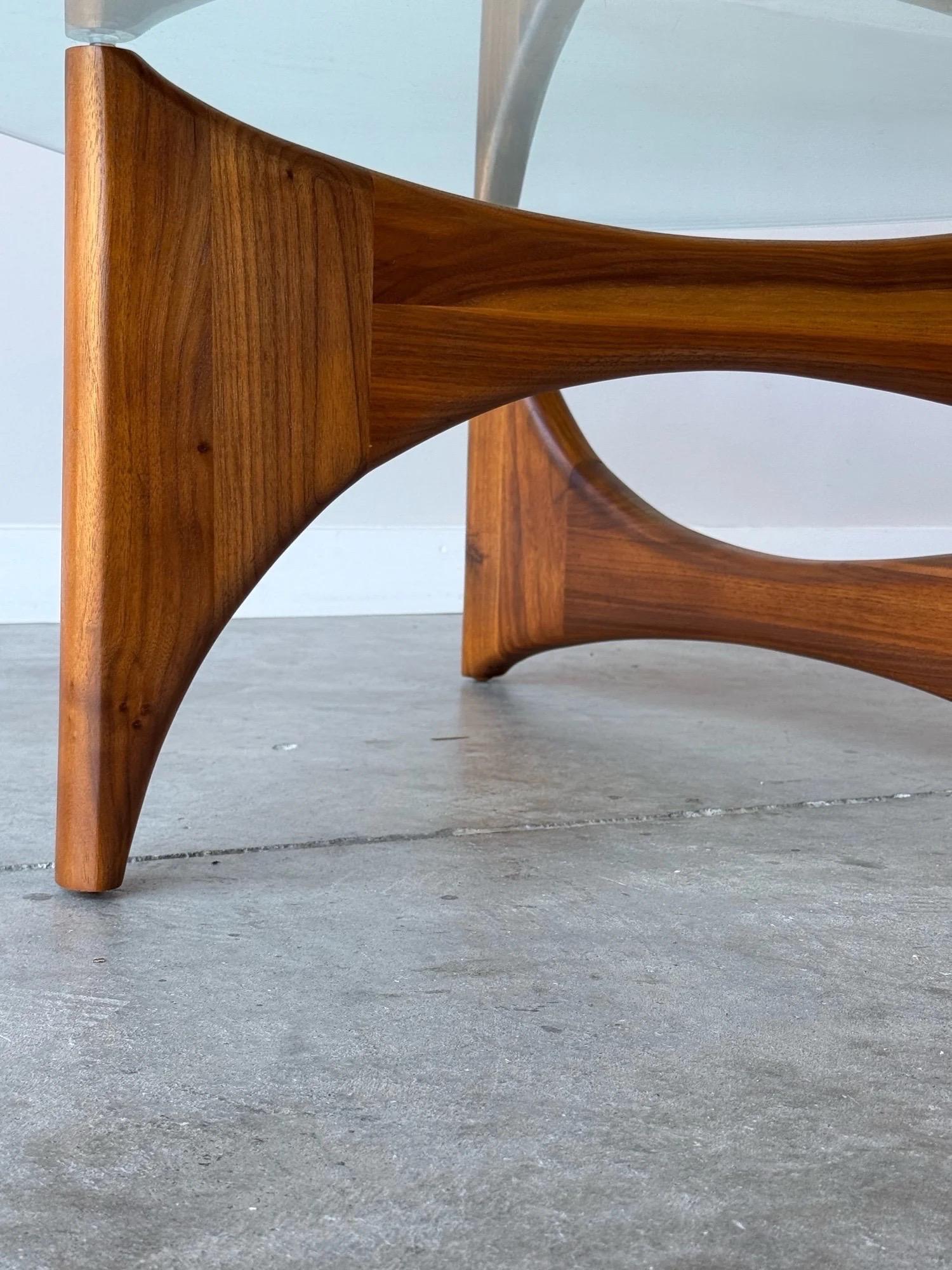 Mesa baja escultórica de mediados de siglo de Adrian Pearsall Estadounidense en venta