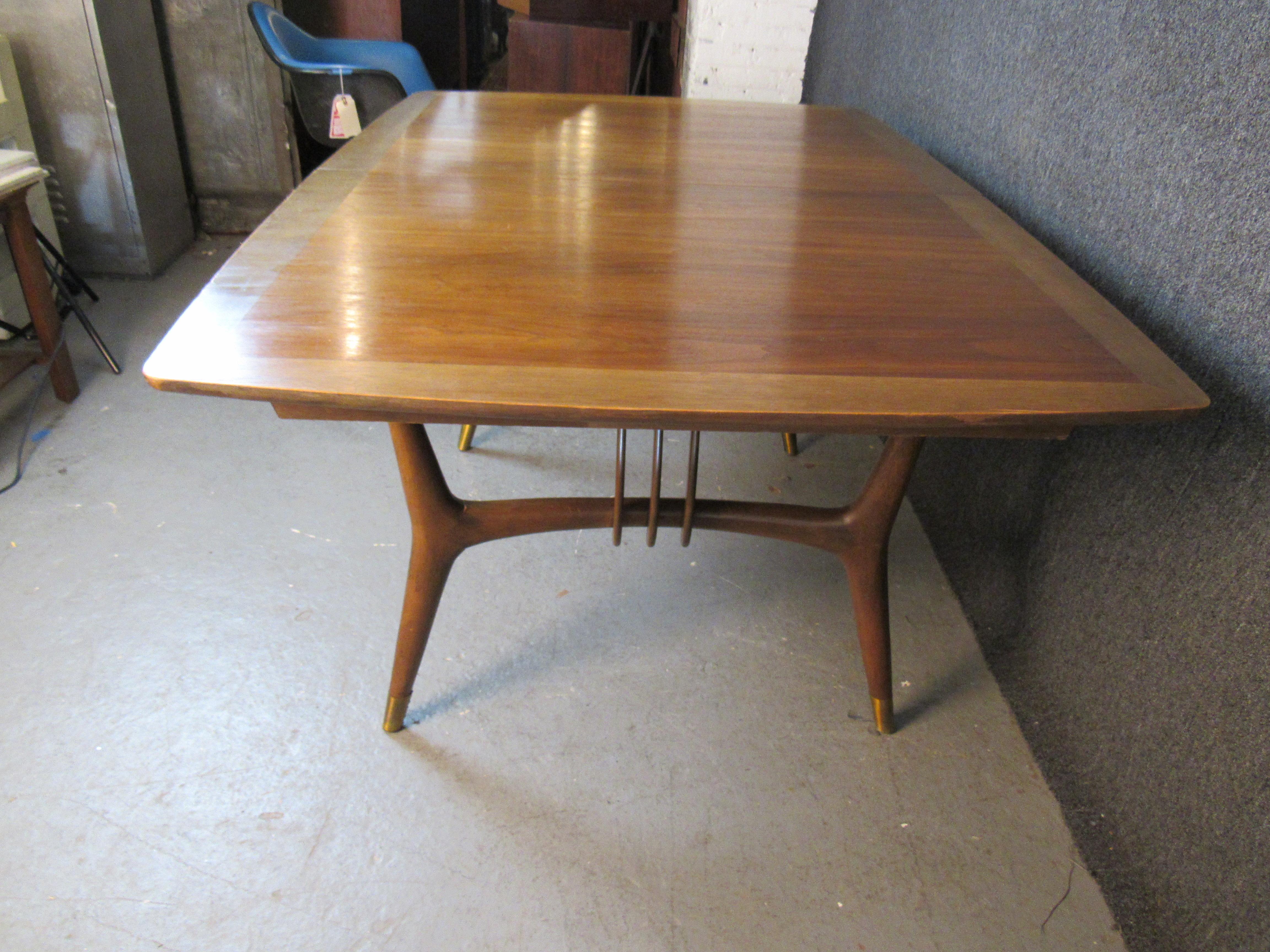 American Mid-Century Sculptural Dining Table by Blowing Rock Furniture For Sale