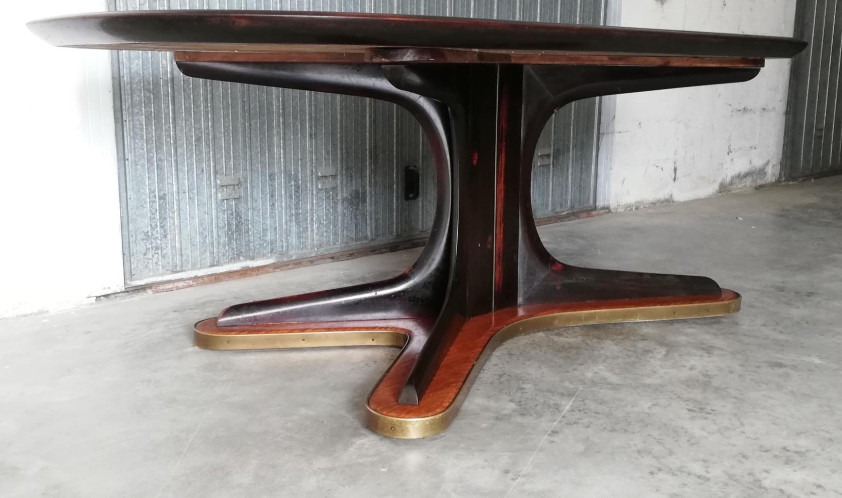Midcentury Sculptural Dining Table by Vittorio Dassi In Good Condition For Sale In West Hollywood, CA