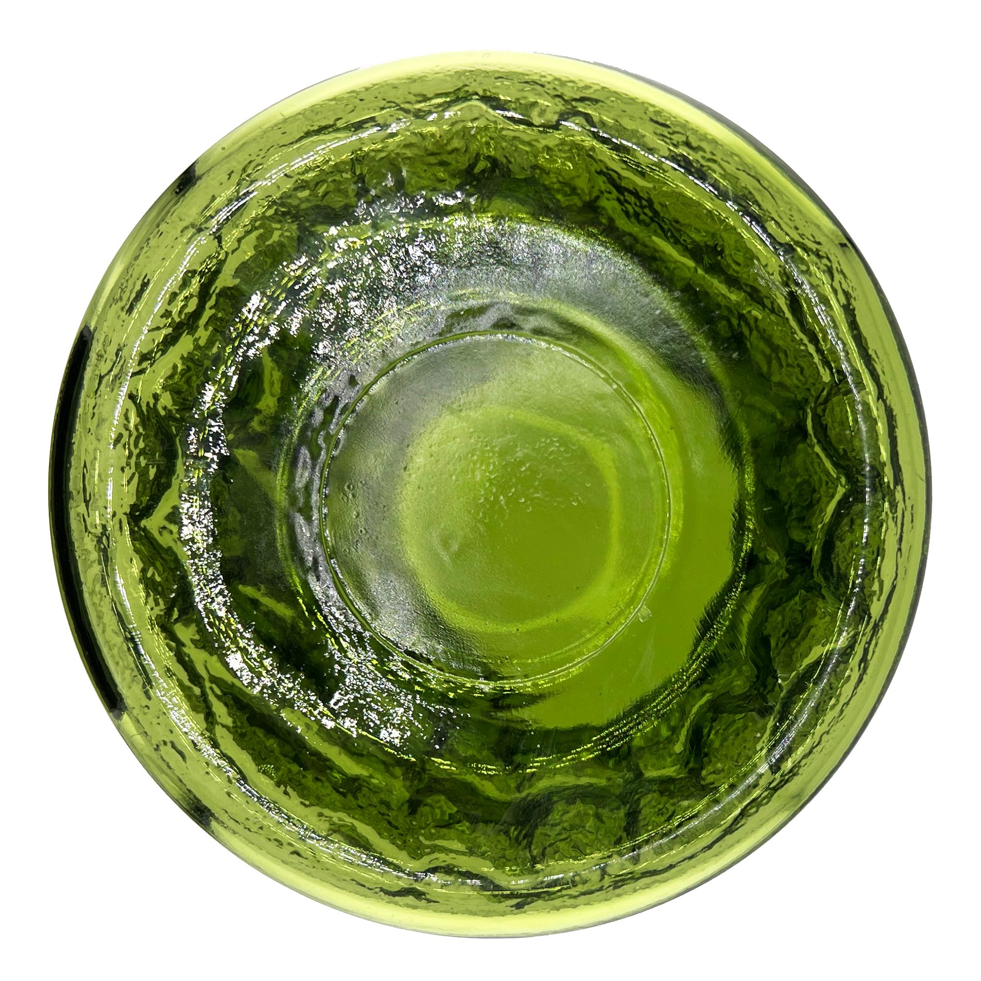 Mid-Century moderno Vaso scultoreo in vetro artistico verde di metà secolo - Vaso in vetro avocado testurizzato in vendita