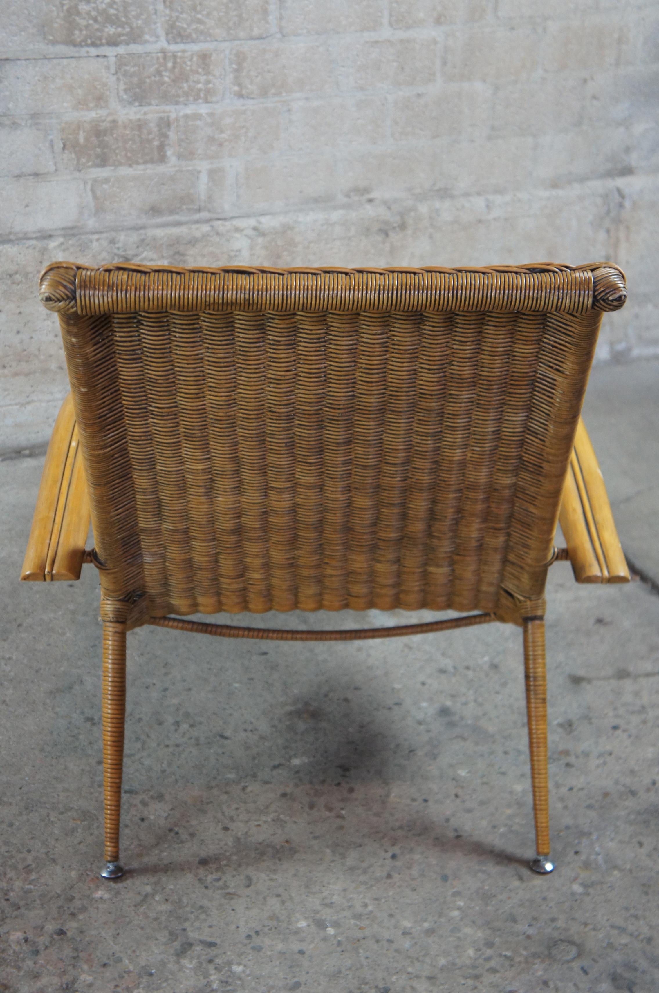 20th Century Midcentury Sculptural Italian Modern Cane and Bamboo Chaise Lounge Patio Chair