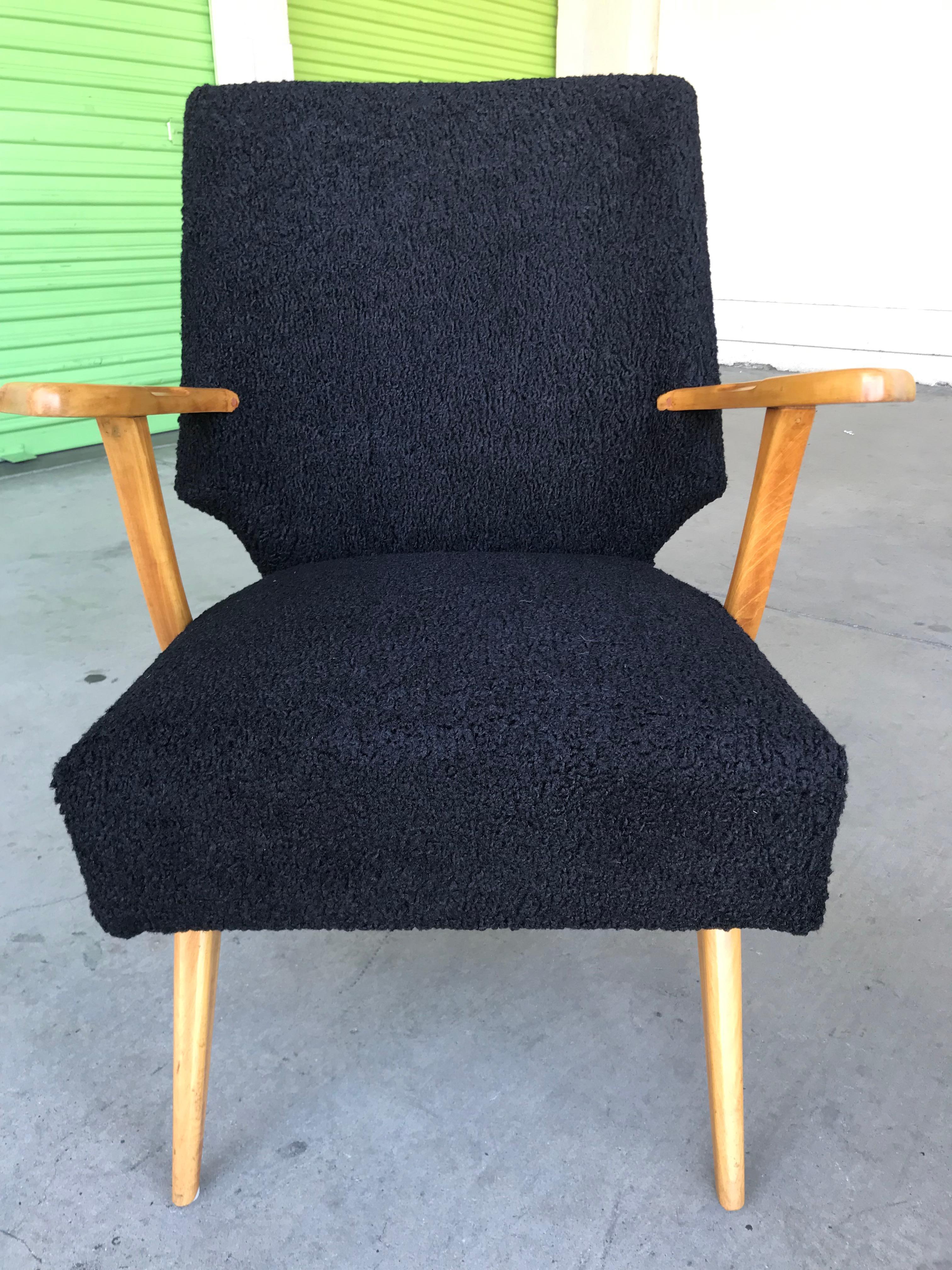 Mid Century Modern Lounge Chairs   For Sale 1