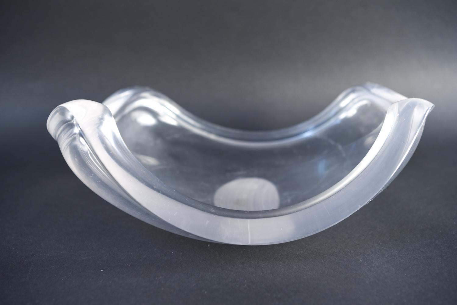 Midcentury Sculptural Lucite Centerpiece Bowl, Attributed to Astrolite-Ritts Co. 5