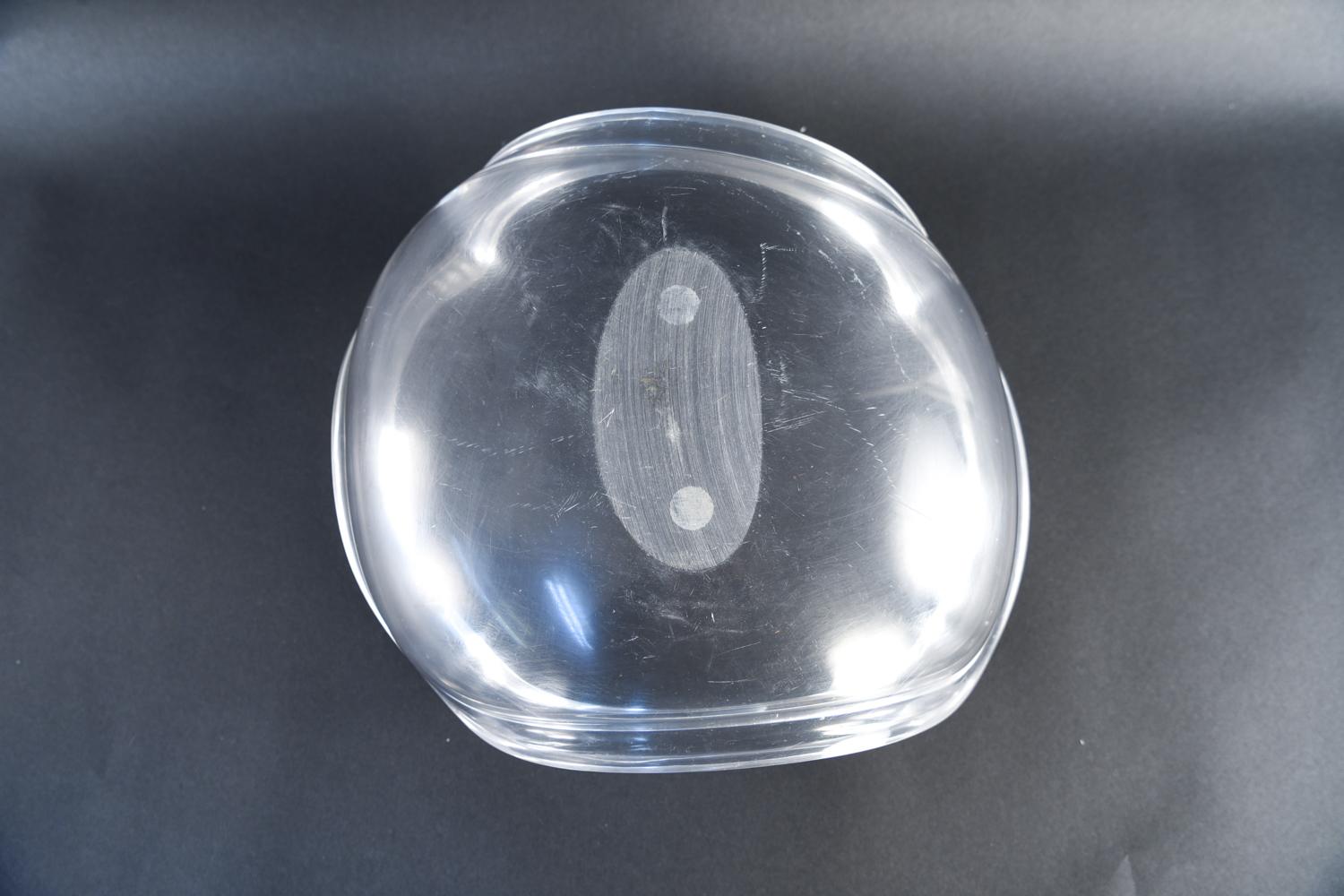 Midcentury Sculptural Lucite Centerpiece Bowl, Attributed to Astrolite-Ritts Co. 6