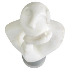 Sculpture en marbre du milieu du siècle Interprétation abstraite d'une figure