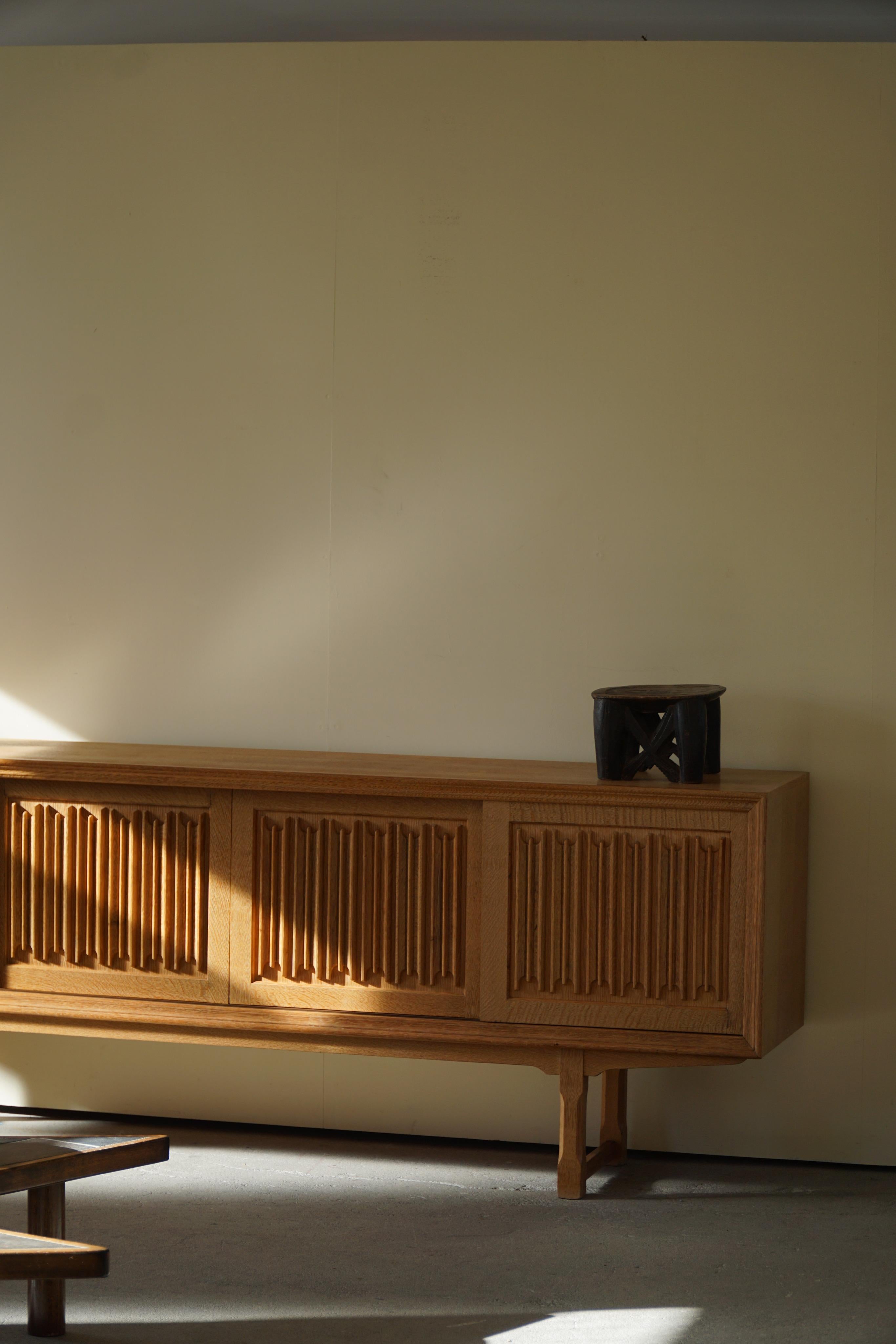 Midcentury Sculptural Sideboard in Oak, Made by a Danish Cabinetmaker, 1960s 5