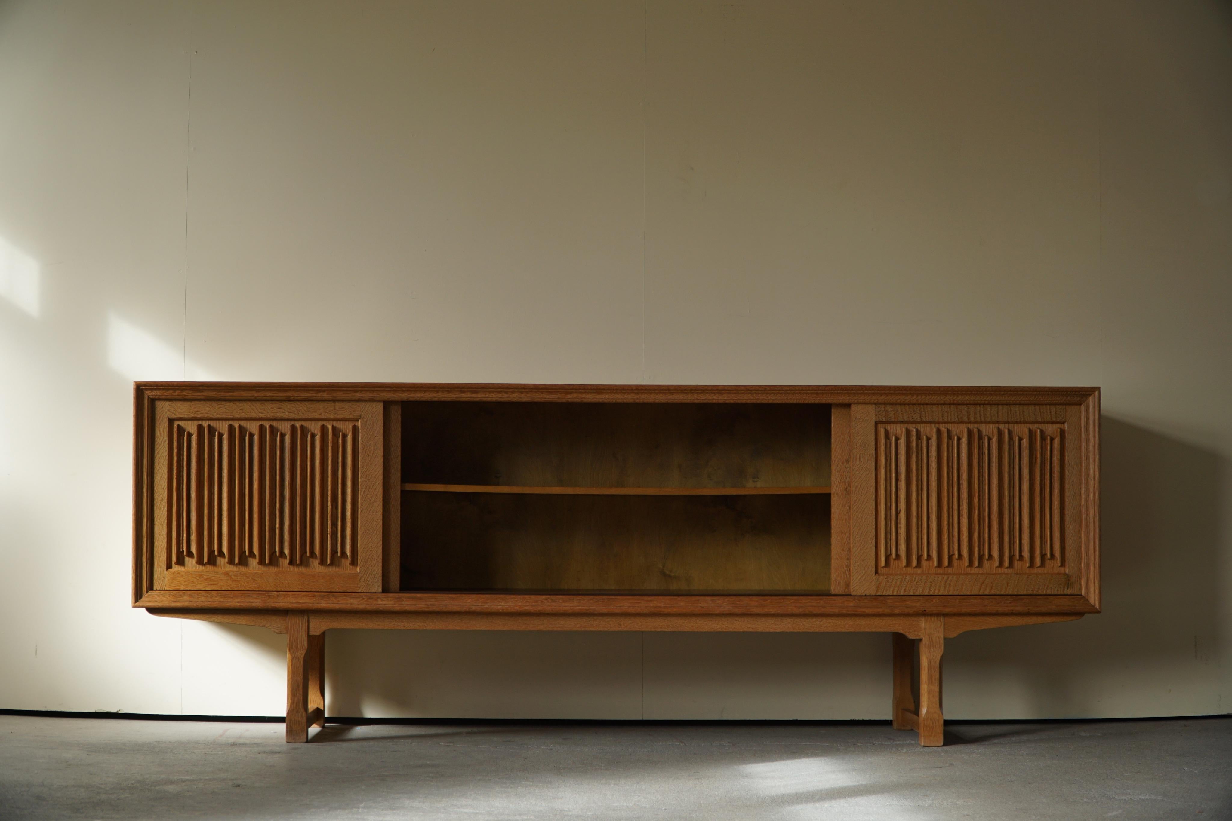 Midcentury Sculptural Sideboard in Oak, Made by a Danish Cabinetmaker, 1960s 10