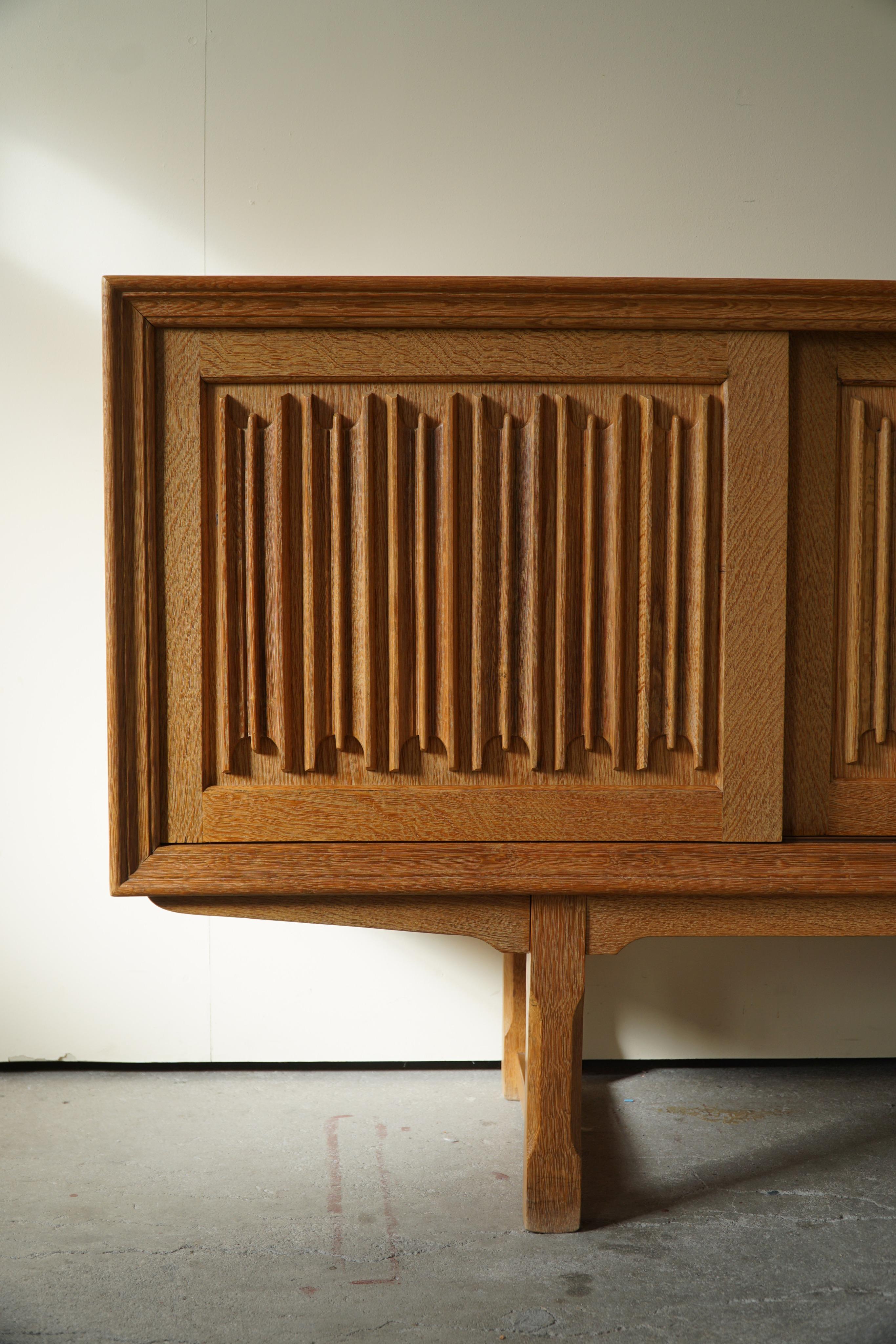 Midcentury Sculptural Sideboard in Oak, Made by a Danish Cabinetmaker, 1960s In Good Condition In Odense, DK