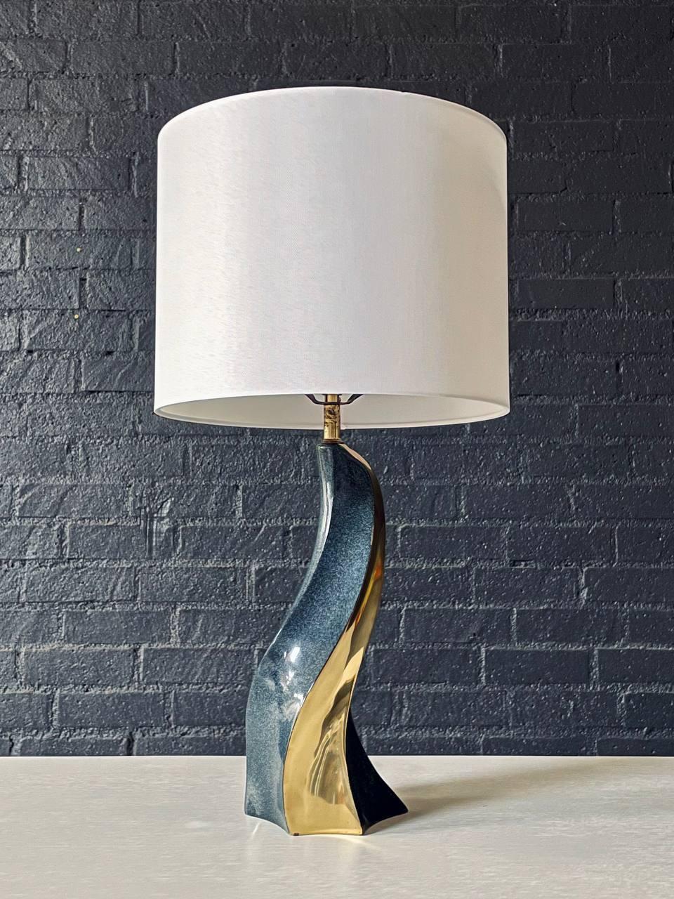 Mid-Century Modern Mid-Century Sculptural Spiral Glazed & Polished Brass Table Lamp For Sale