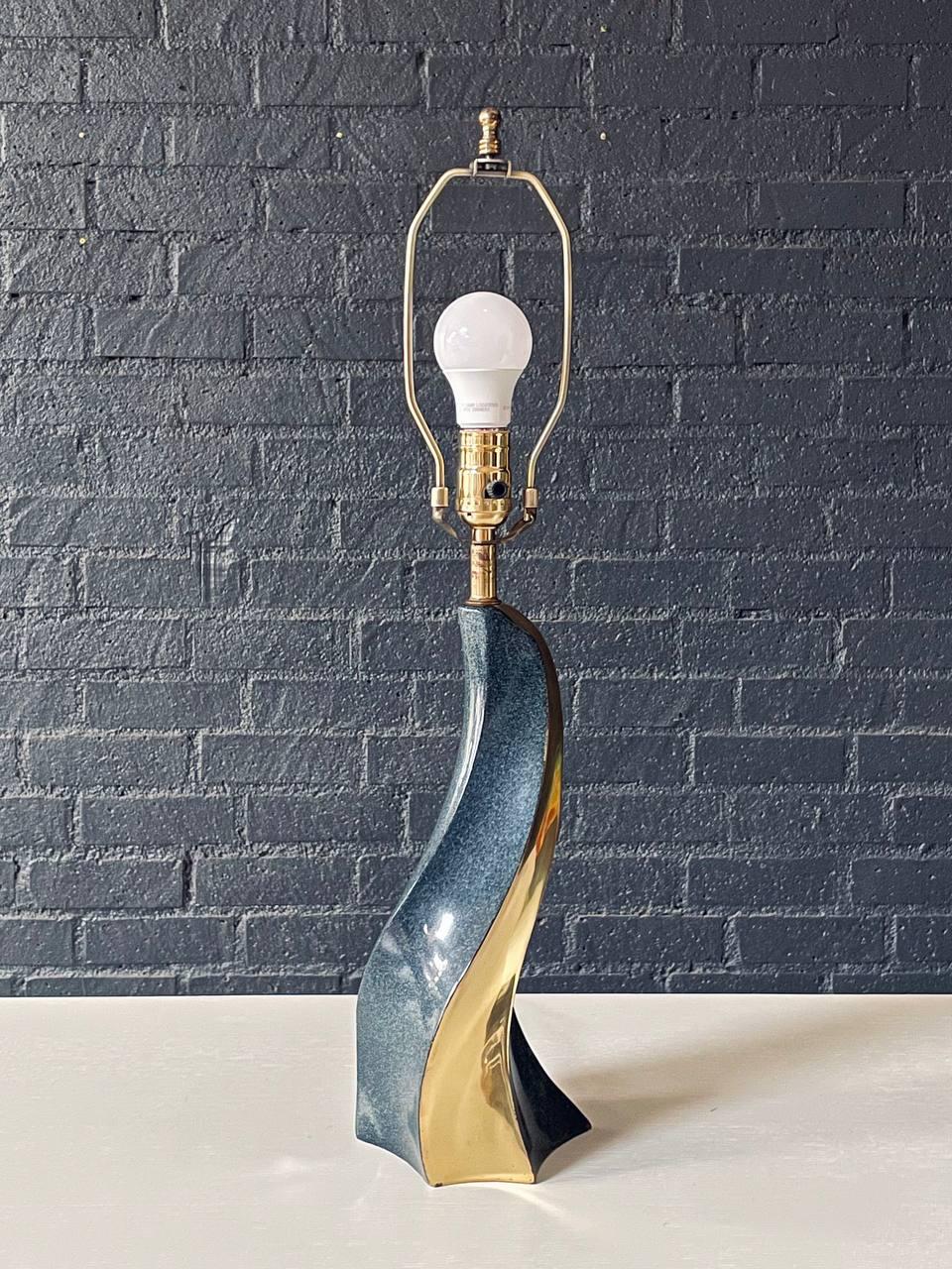 Mid-Century Sculptural Spiral Glazed & Polished Brass Table Lamp In Good Condition For Sale In Los Angeles, CA