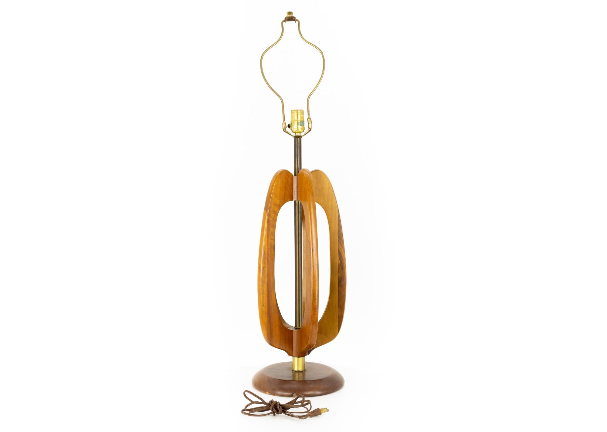 American Mid Century Sculptural Walnut and Brass Table Lamp For Sale