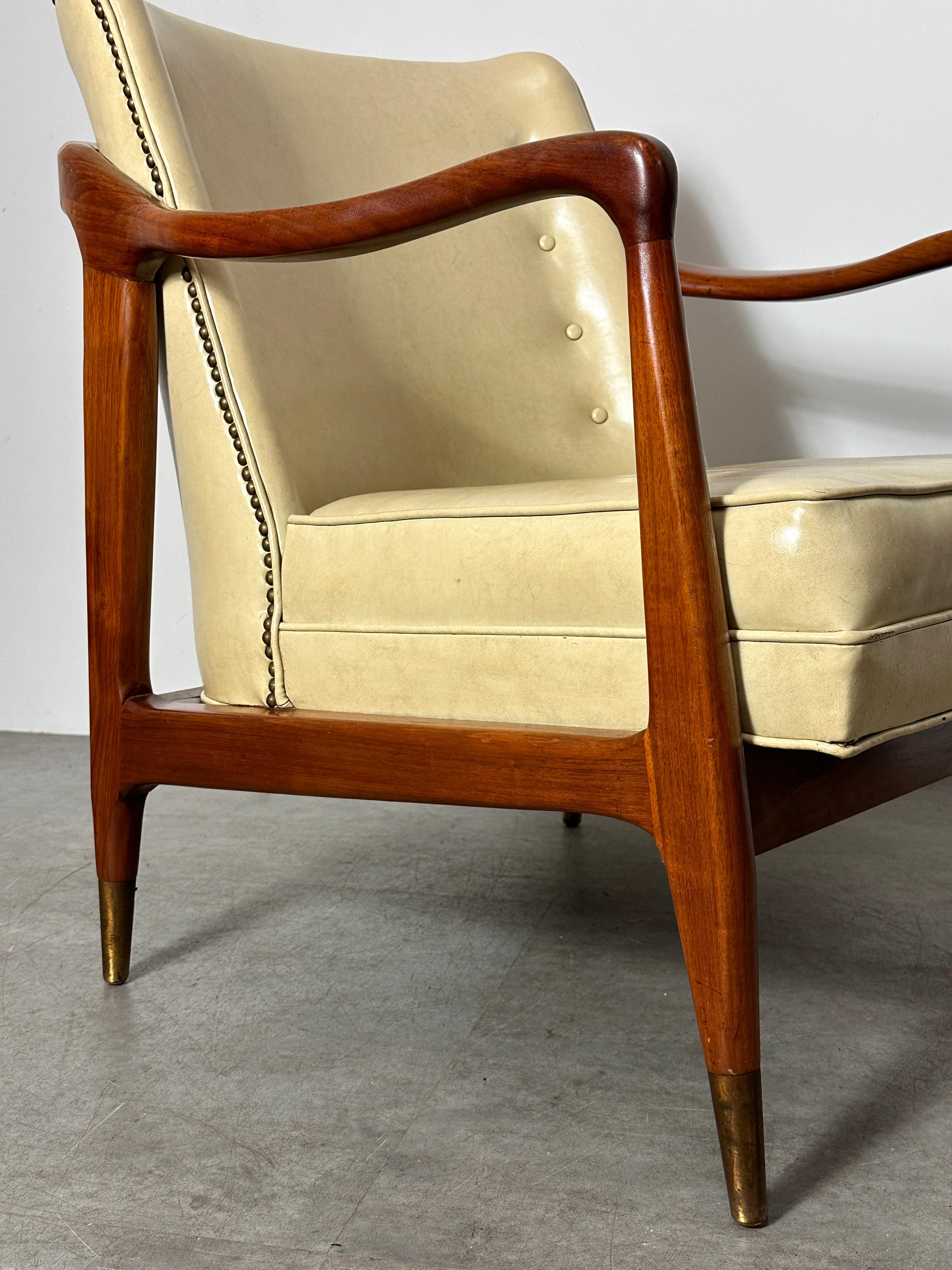 Mid Century Sculptural Walnut Brass Lounge Chair Gio Ponti Style 1950s For Sale 5