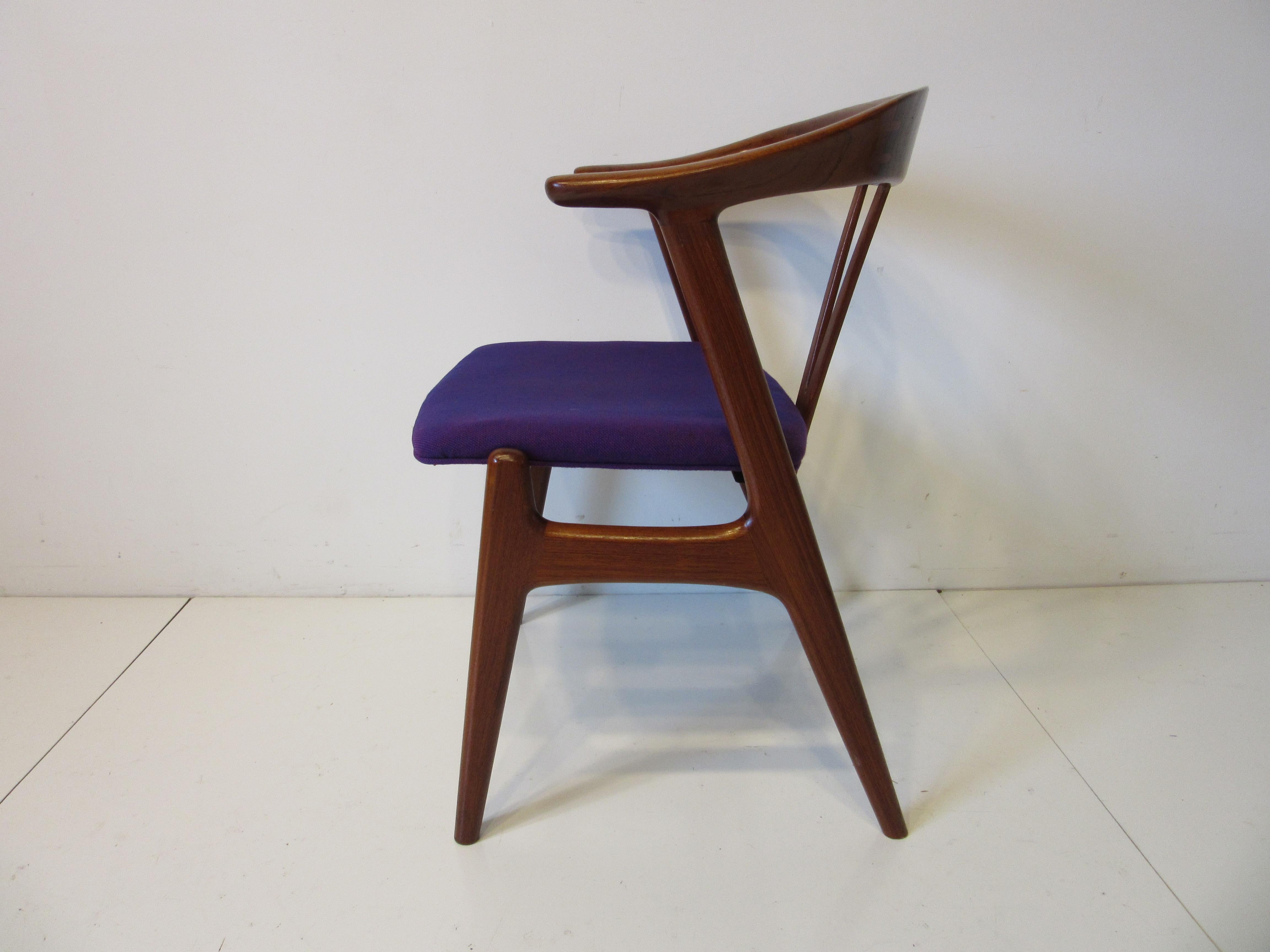Mid Century Sculptural Walnut Dining Chairs In Good Condition In Cincinnati, OH