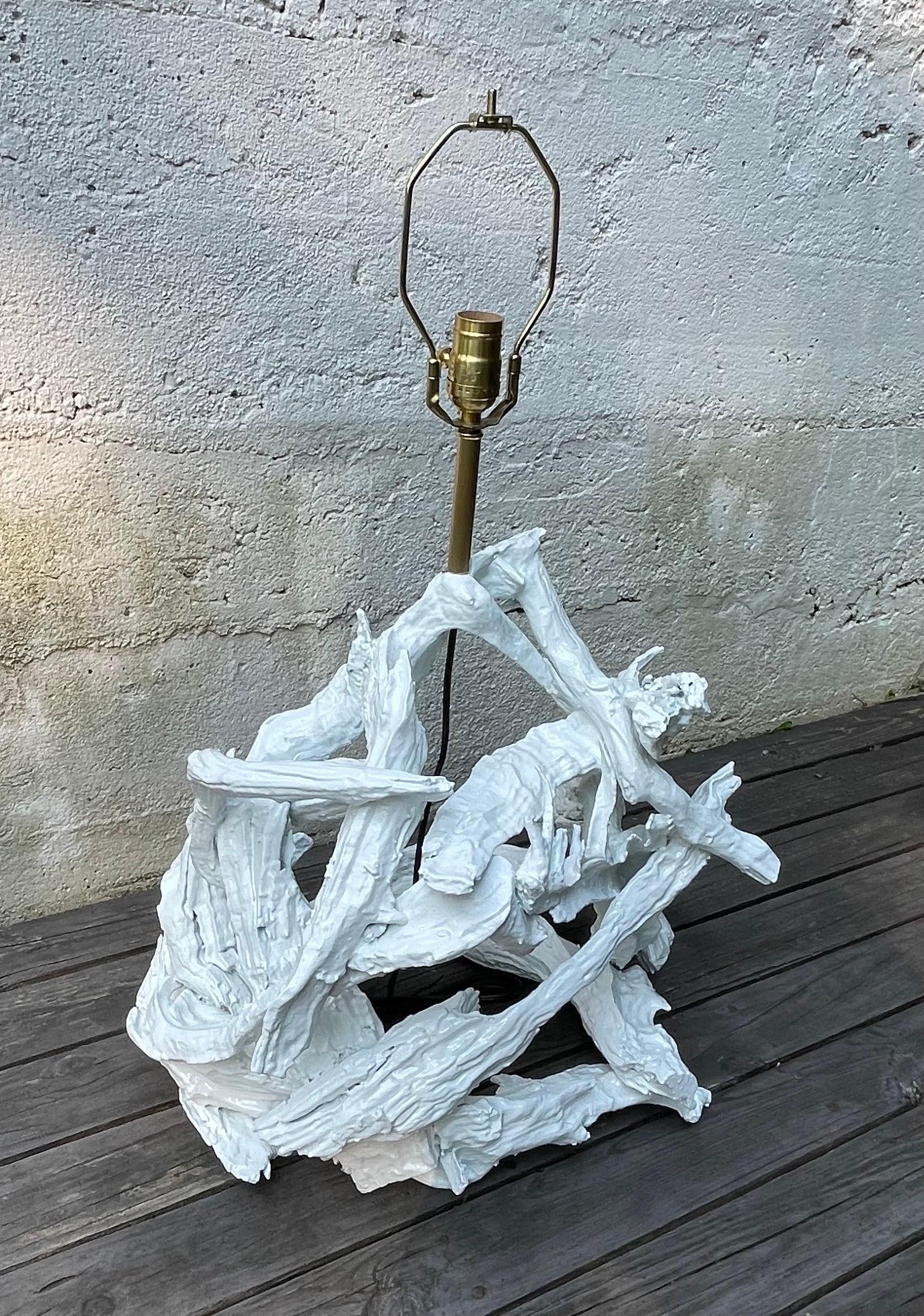 Adirondack Lampe de table blanche sculpturale dans le style de Carole Stupell en vente