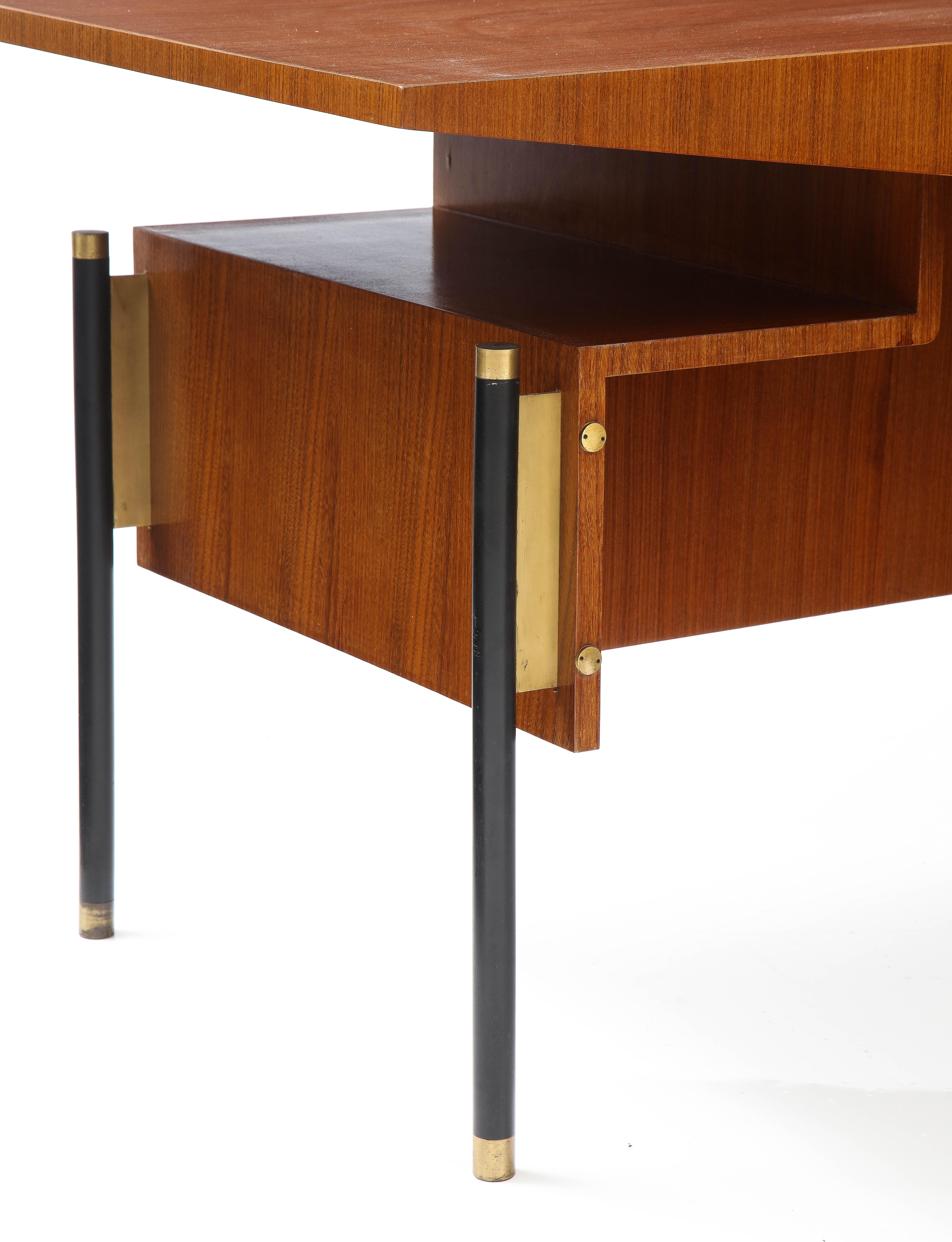 Midcentury Sculptural Writing Desk in the Style of Ico Parisi, Italy, circa 1960 For Sale 6
