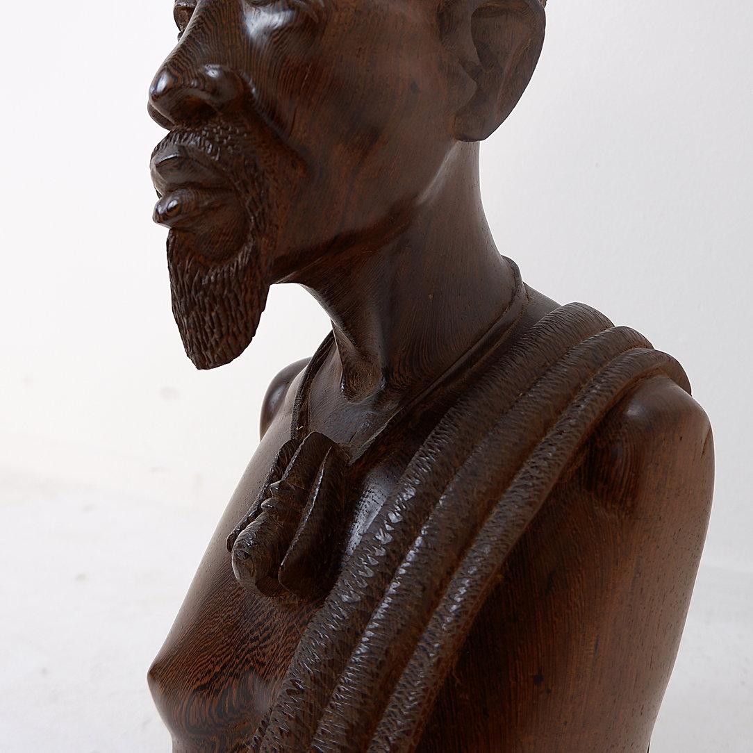 Folk Art Mid Century Sculpture African bust in wenge - Congo For Sale