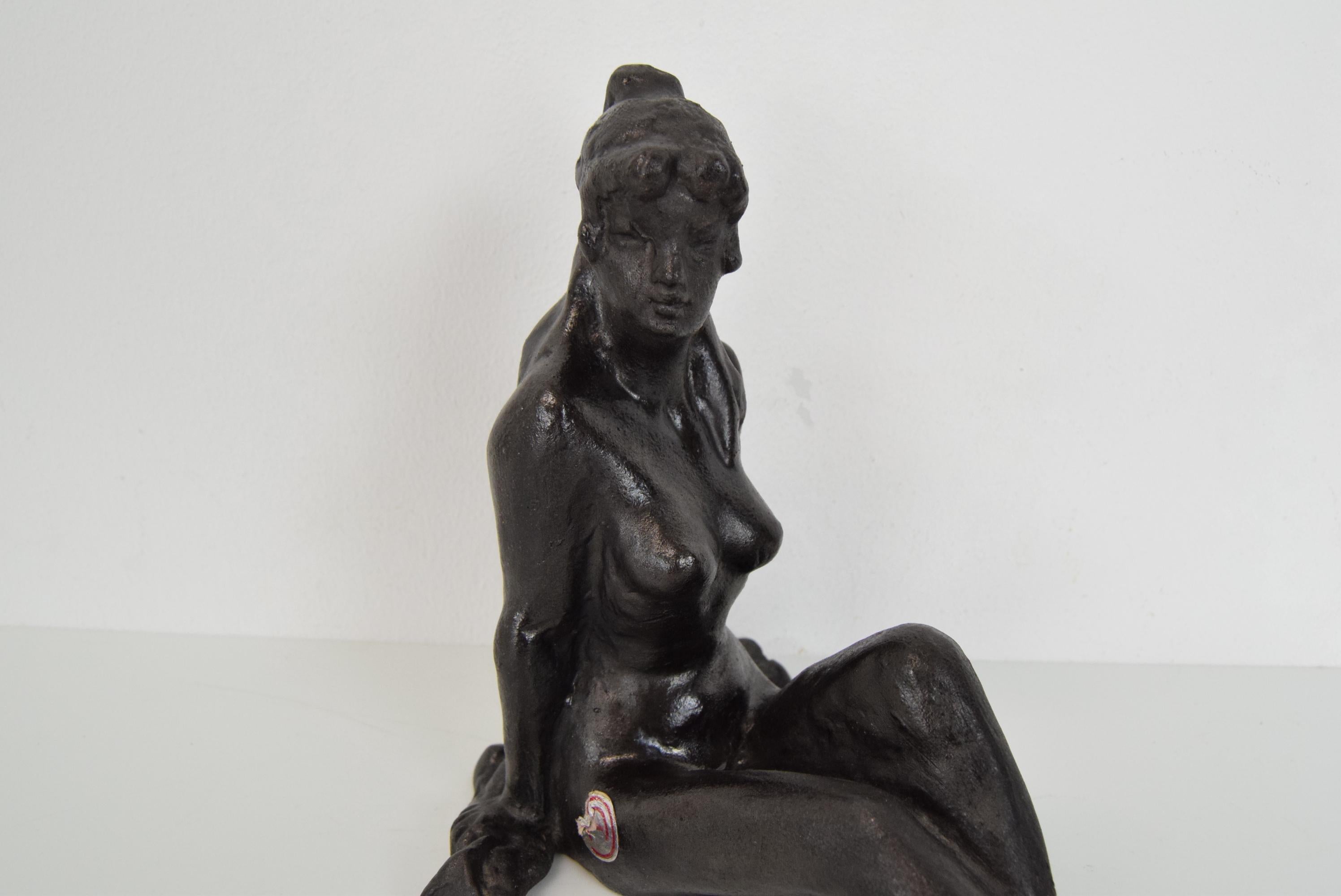 Mid-Century Sculpture by Bohumil Kokrda for Jihokera, 1960's For Sale 2