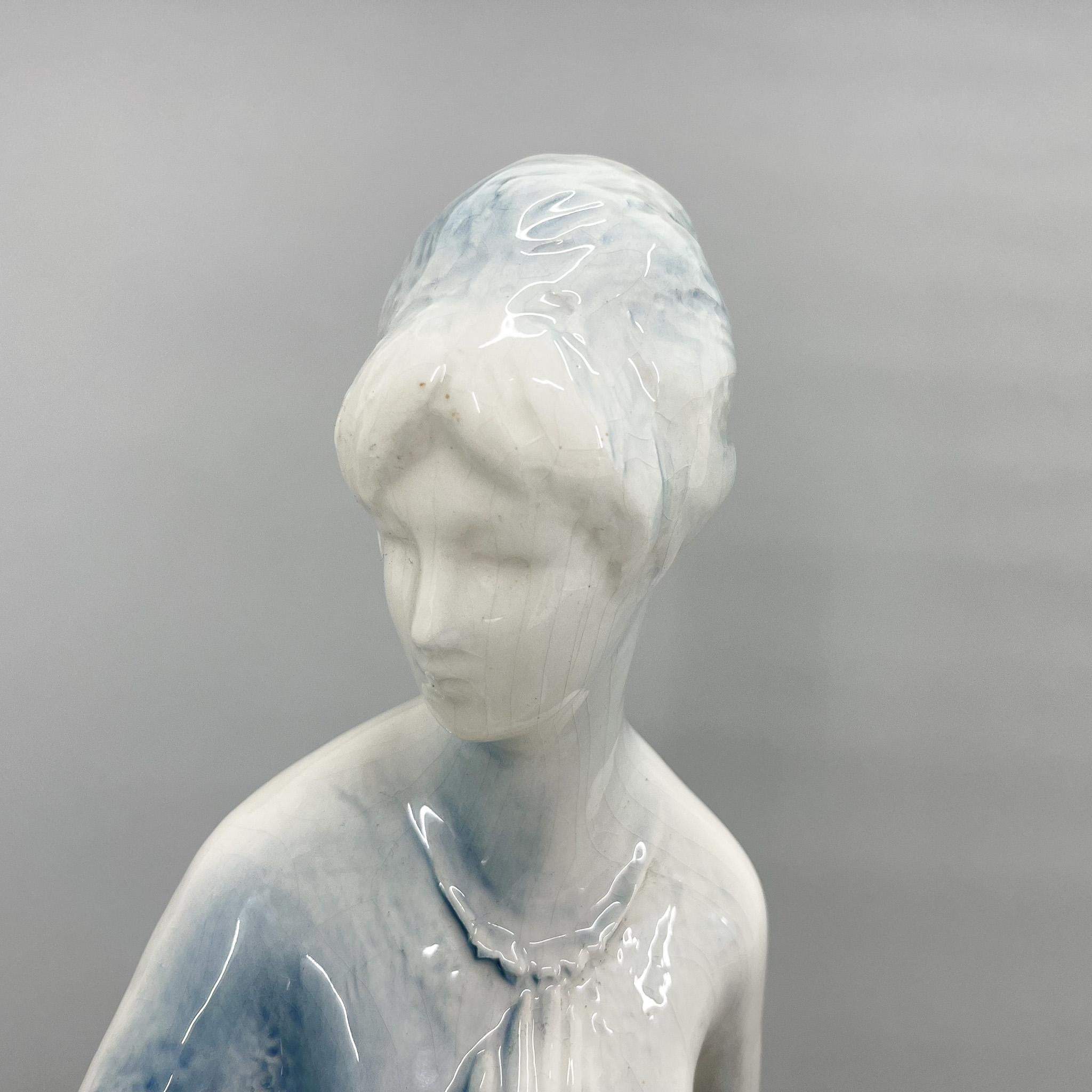 Escultura de mediados de siglo firmada por Bohumil Kokrda, 1967 mediados del siglo XX en venta