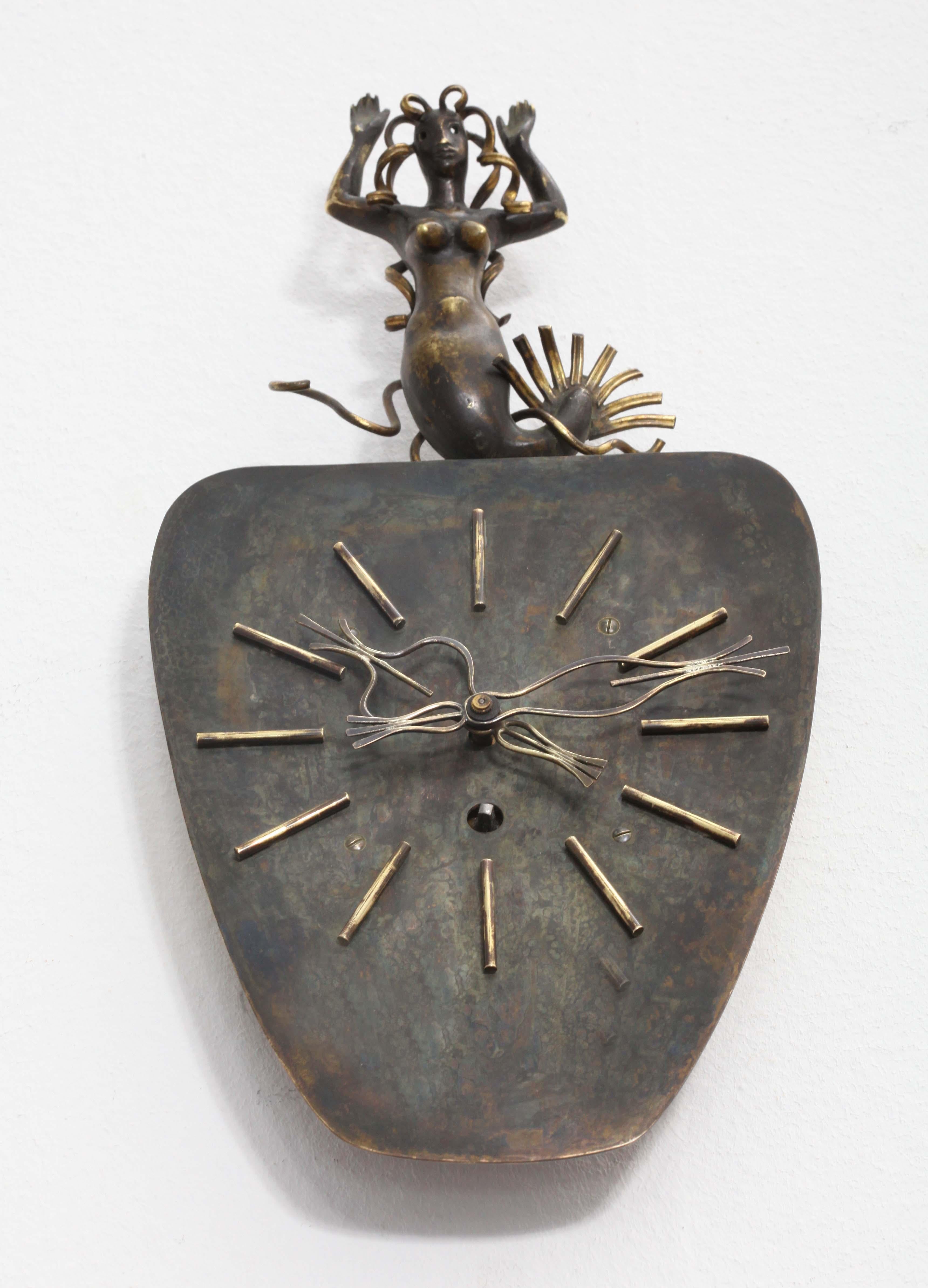 Austrian Midcentury Sculpture Wall Clock in the Style of Hagenauer Vienna, 1950 For Sale