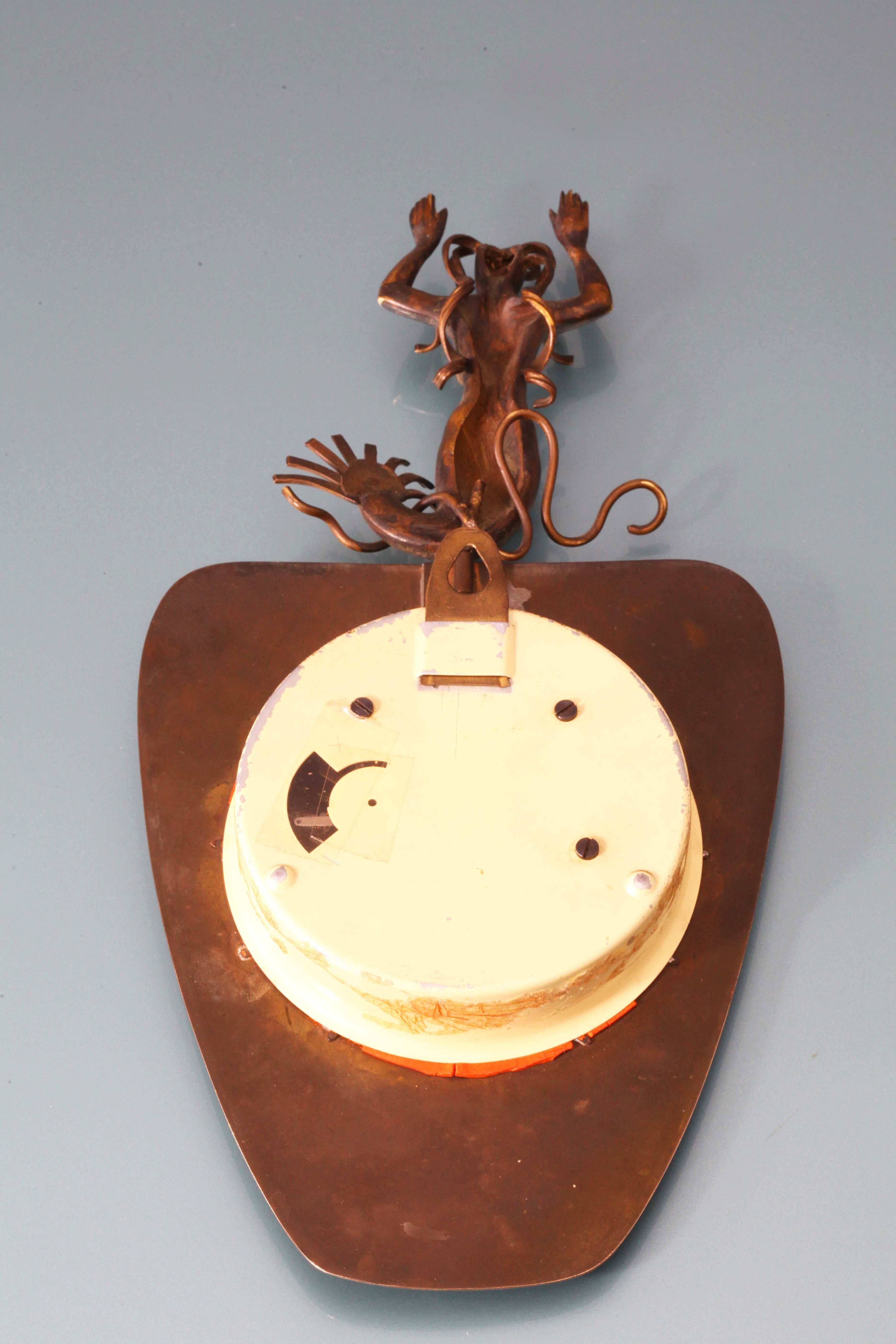 Bronze Midcentury Sculpture Wall Clock in the Style of Hagenauer Vienna, 1950 For Sale