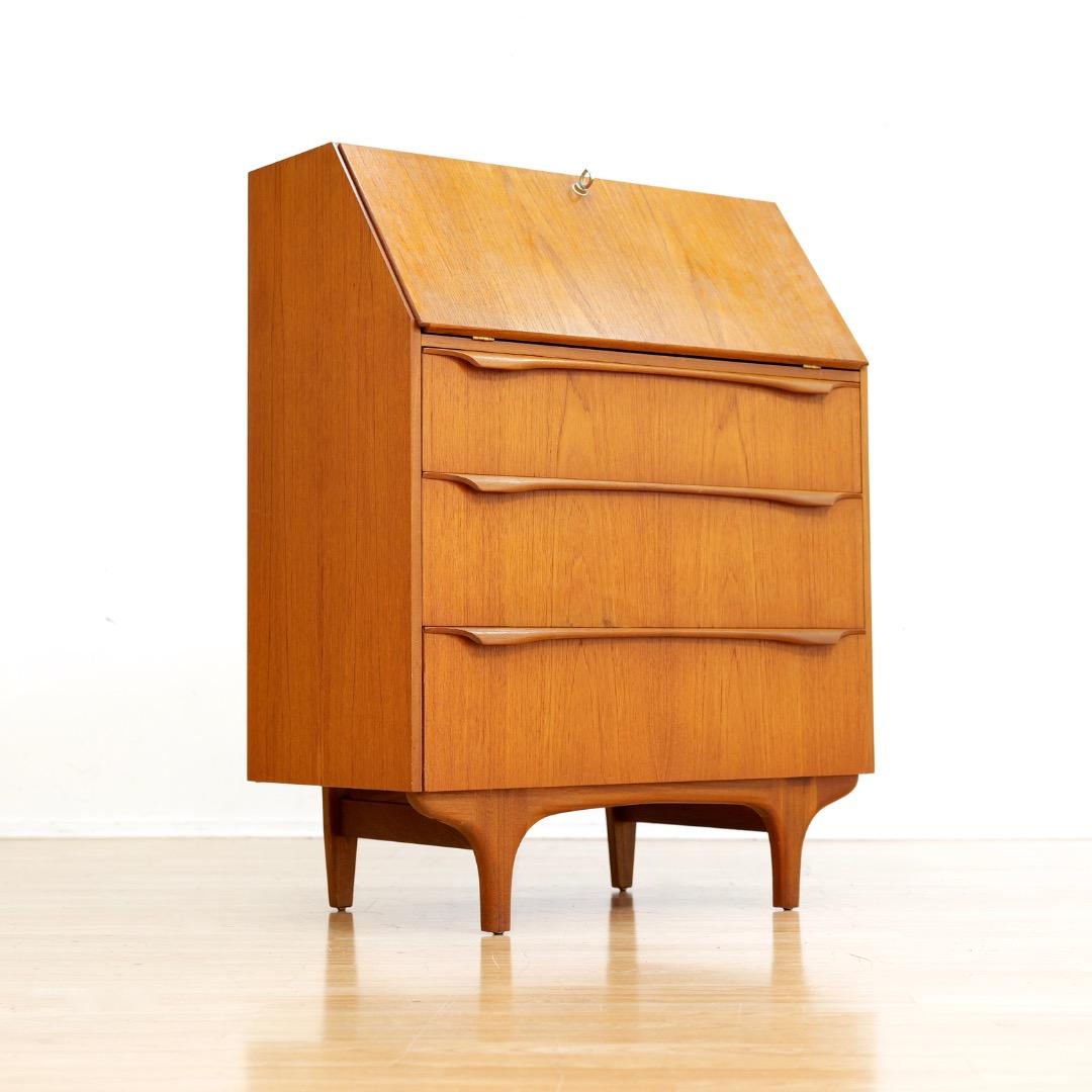 Mesa secreter de mediados de siglo de Sutcliffe of Todmorden Británico en venta