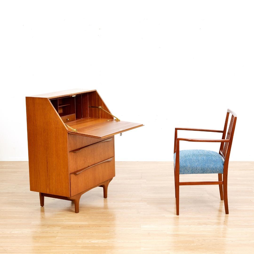 Mesa secreter de mediados de siglo de Sutcliffe of Todmorden Teca en venta