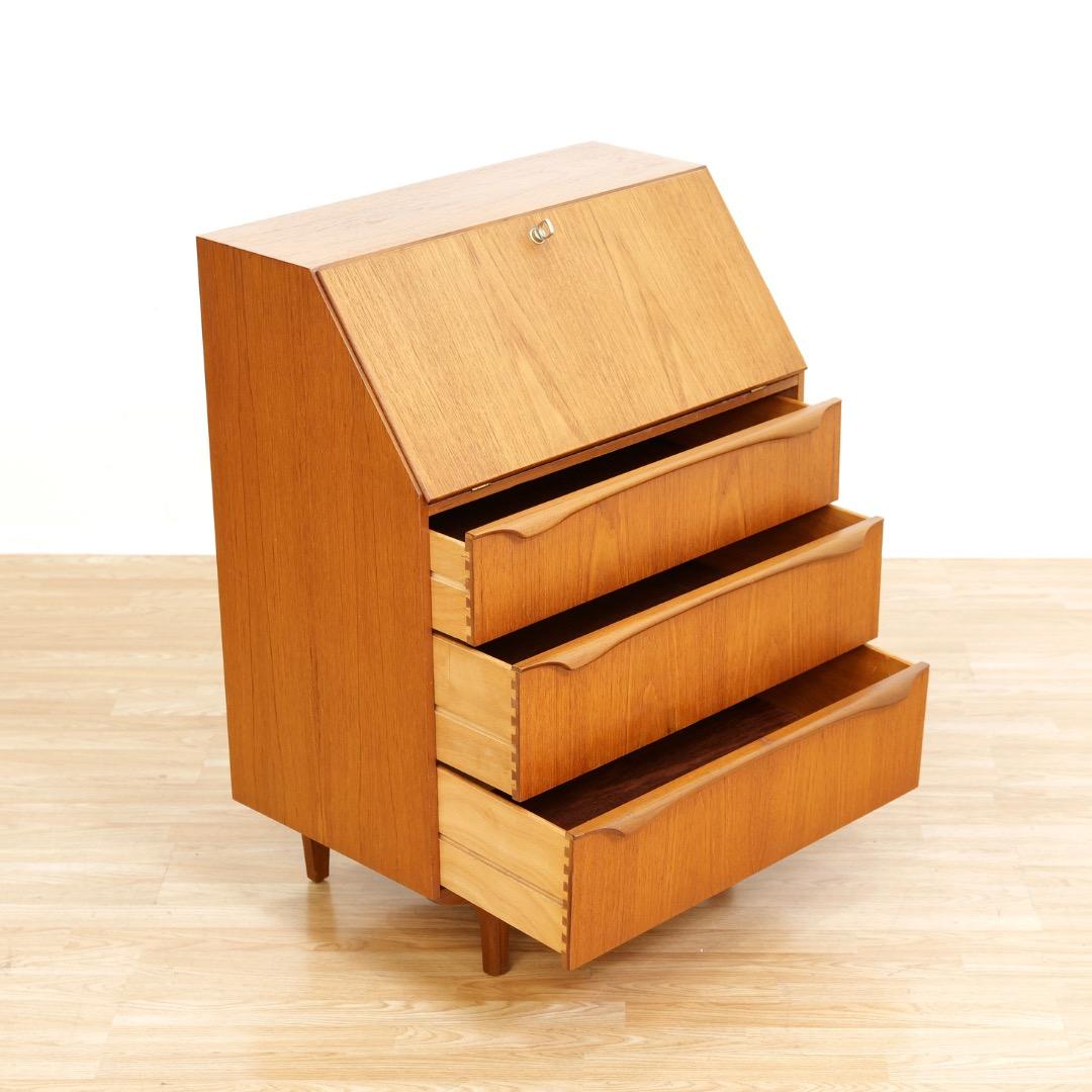 Mesa secreter de mediados de siglo de Sutcliffe of Todmorden en venta 1