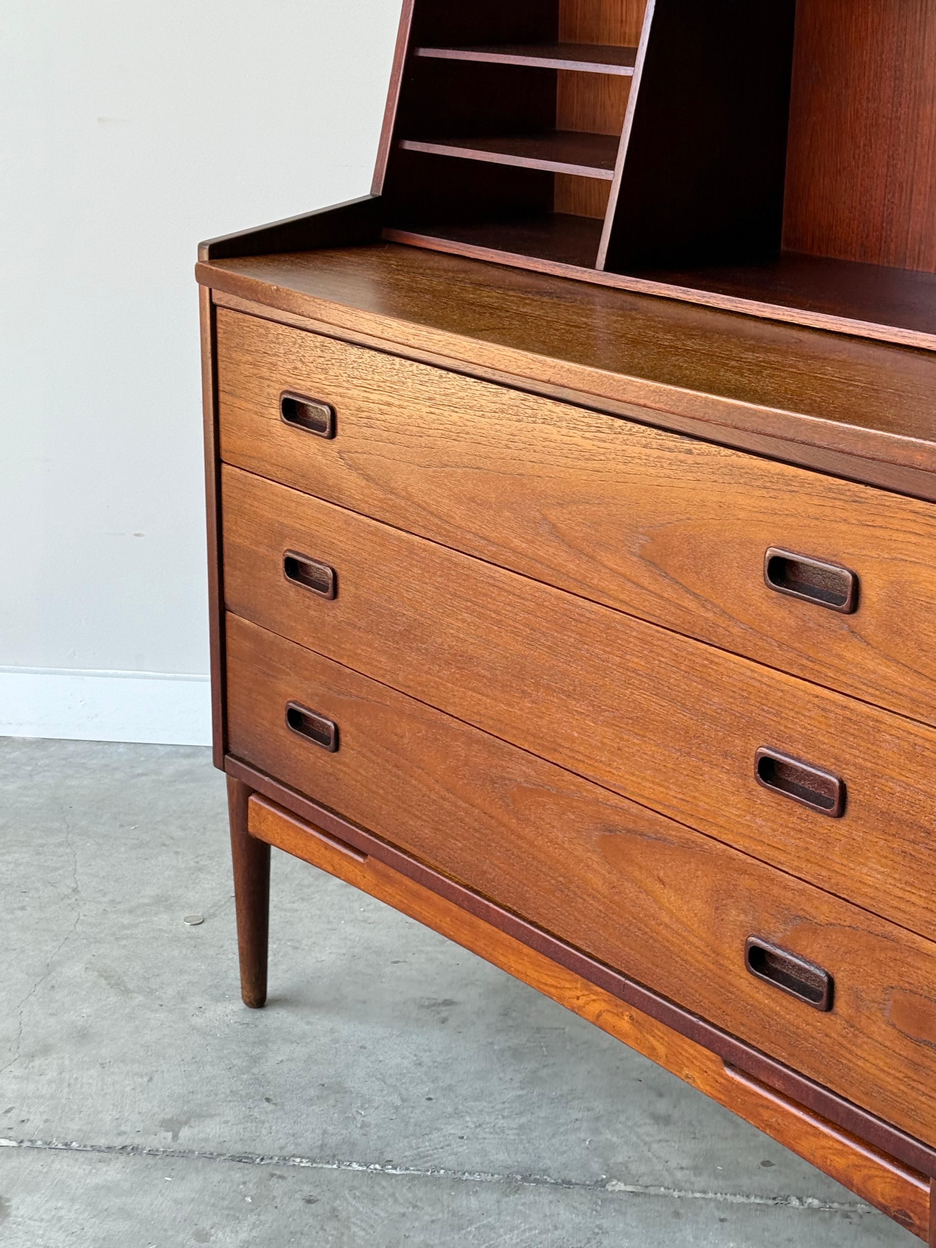 Sekretär-Schreibtisch aus der Mitte des Jahrhunderts von Hovmand Olsen für Mogens Kold (Holz) im Angebot