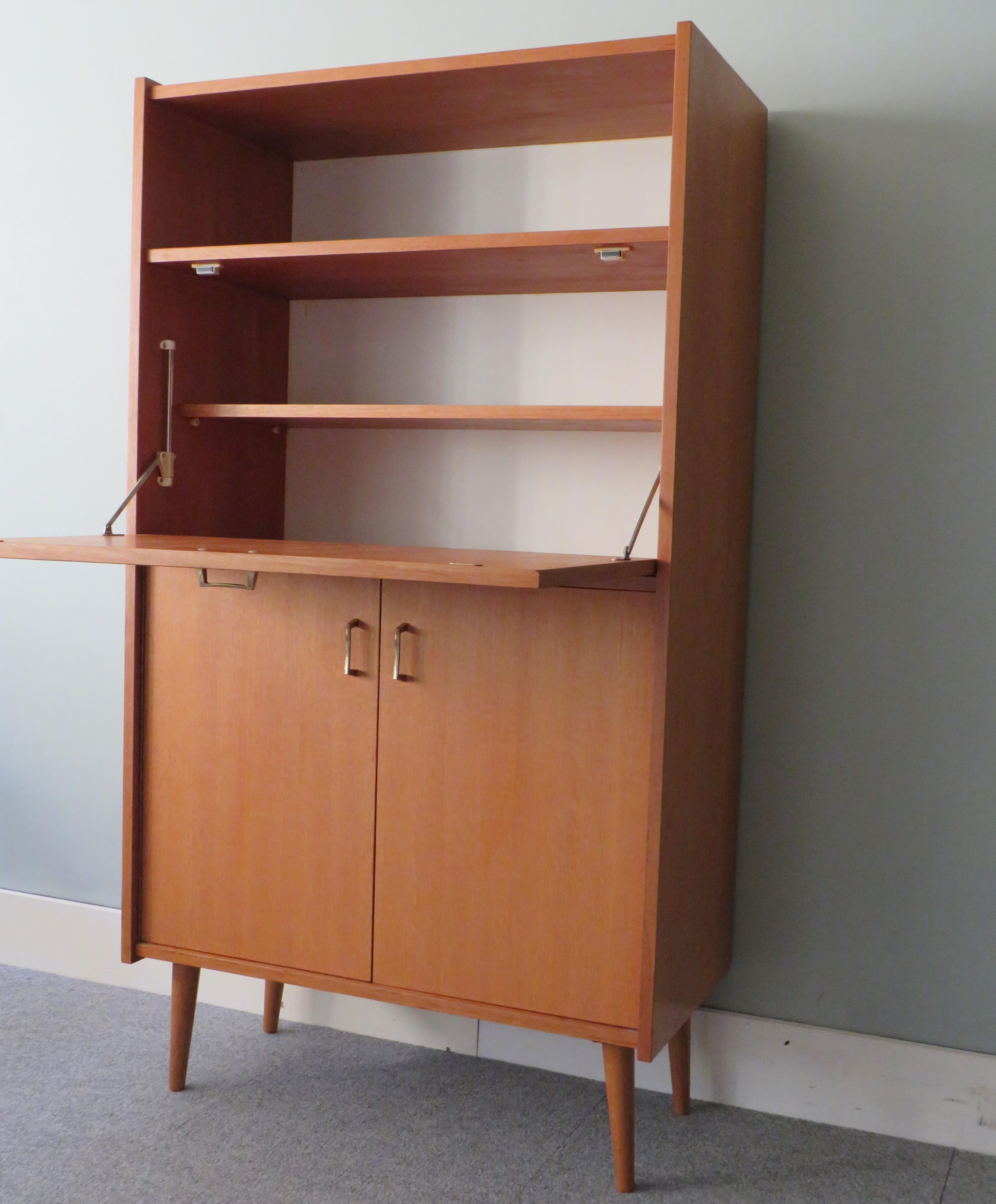 Mid Century Secretary Desk, Denmark 1960s In Good Condition For Sale In Herentals, BE