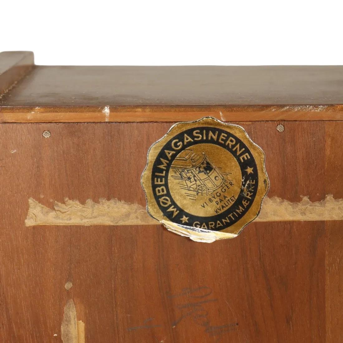 Mid-Century Secretary Desk Walnut In Good Condition In Hudson, NY