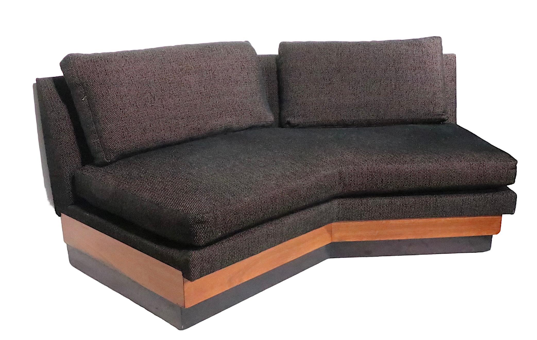 Mid Century Sectional Sofa by Adrian Pearsall for Craft Associates c 1960's For Sale 5