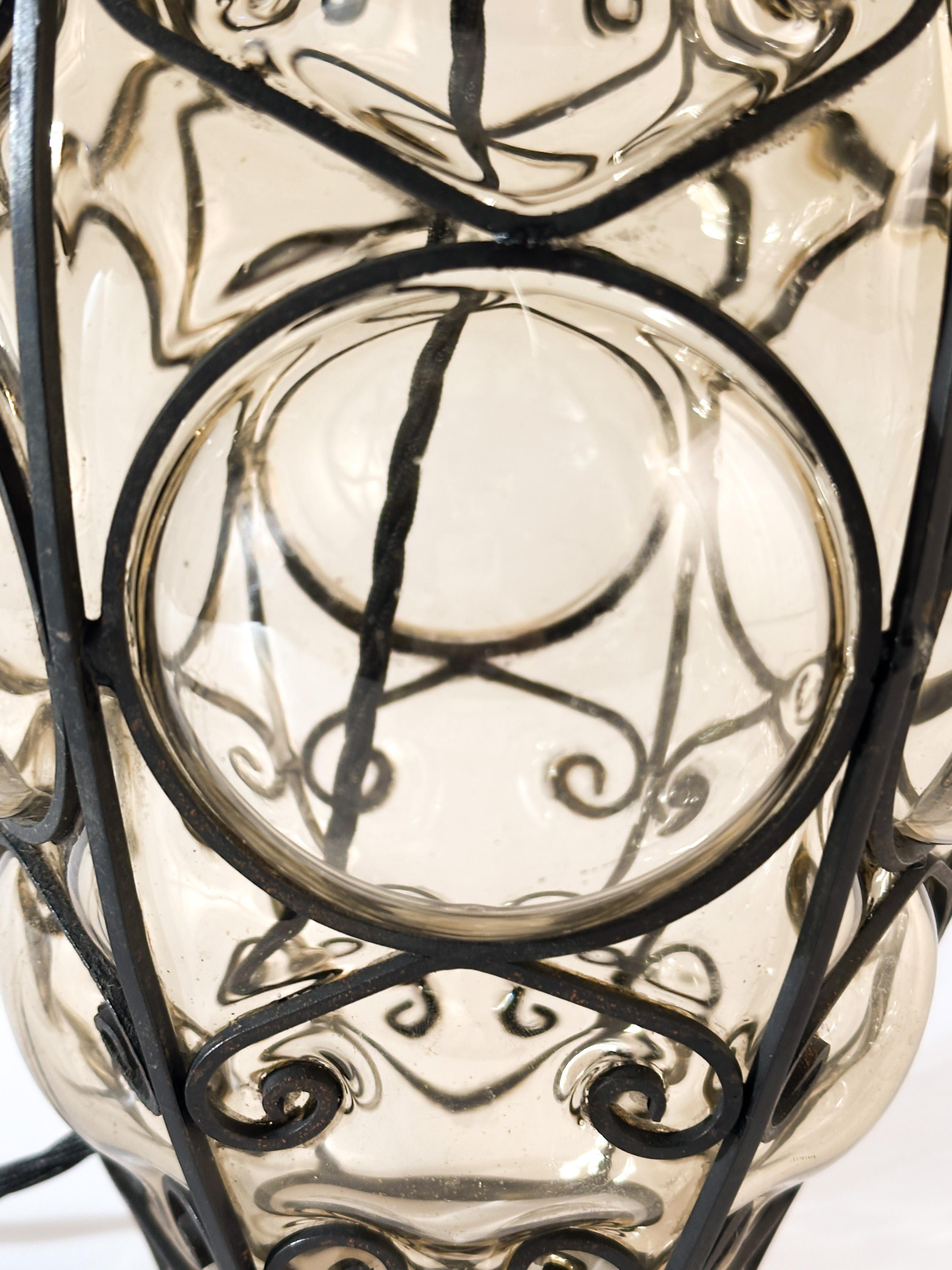 Caged Glass Table Lamp, circa 1950s, Italy For Sale 1