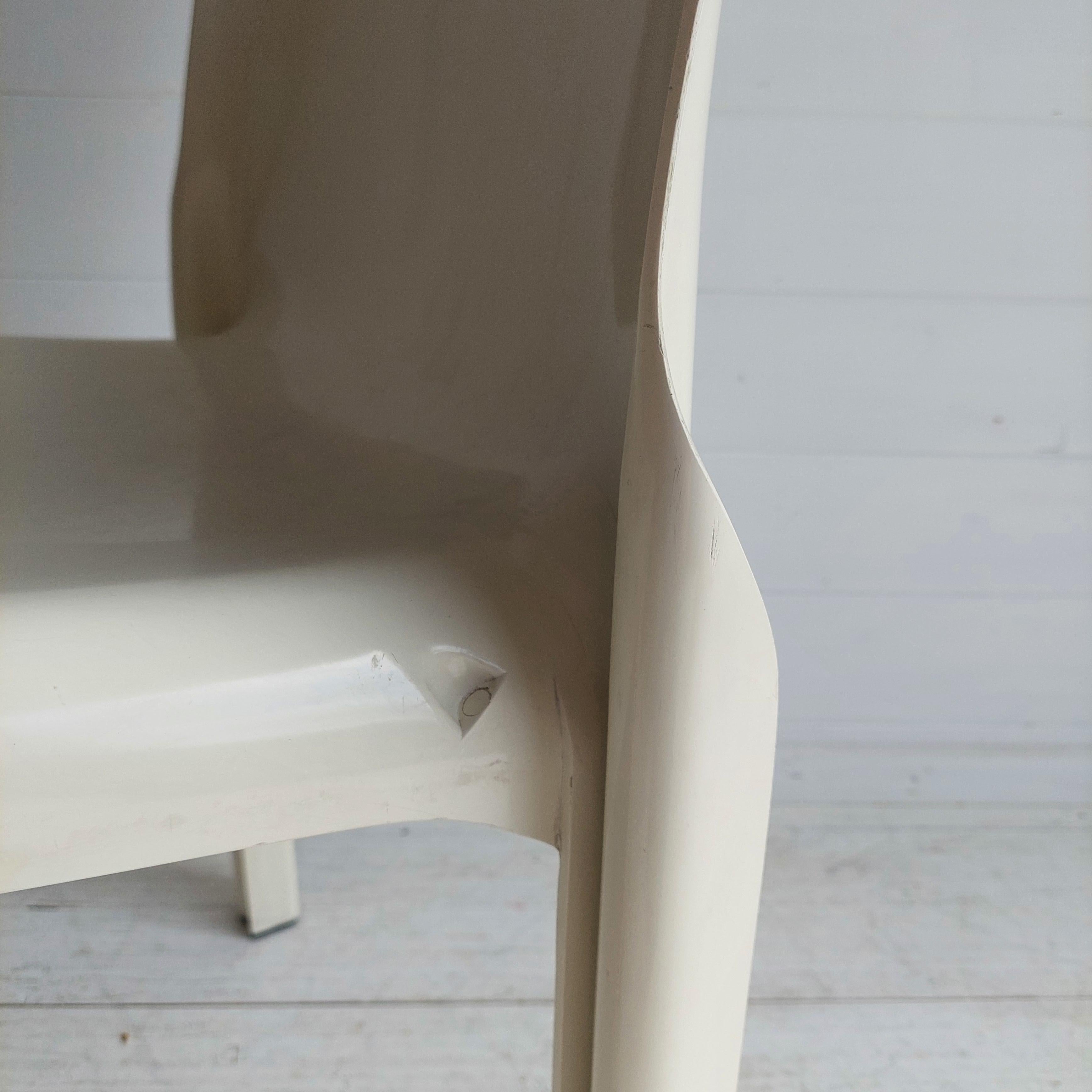 Molded Mid Century 