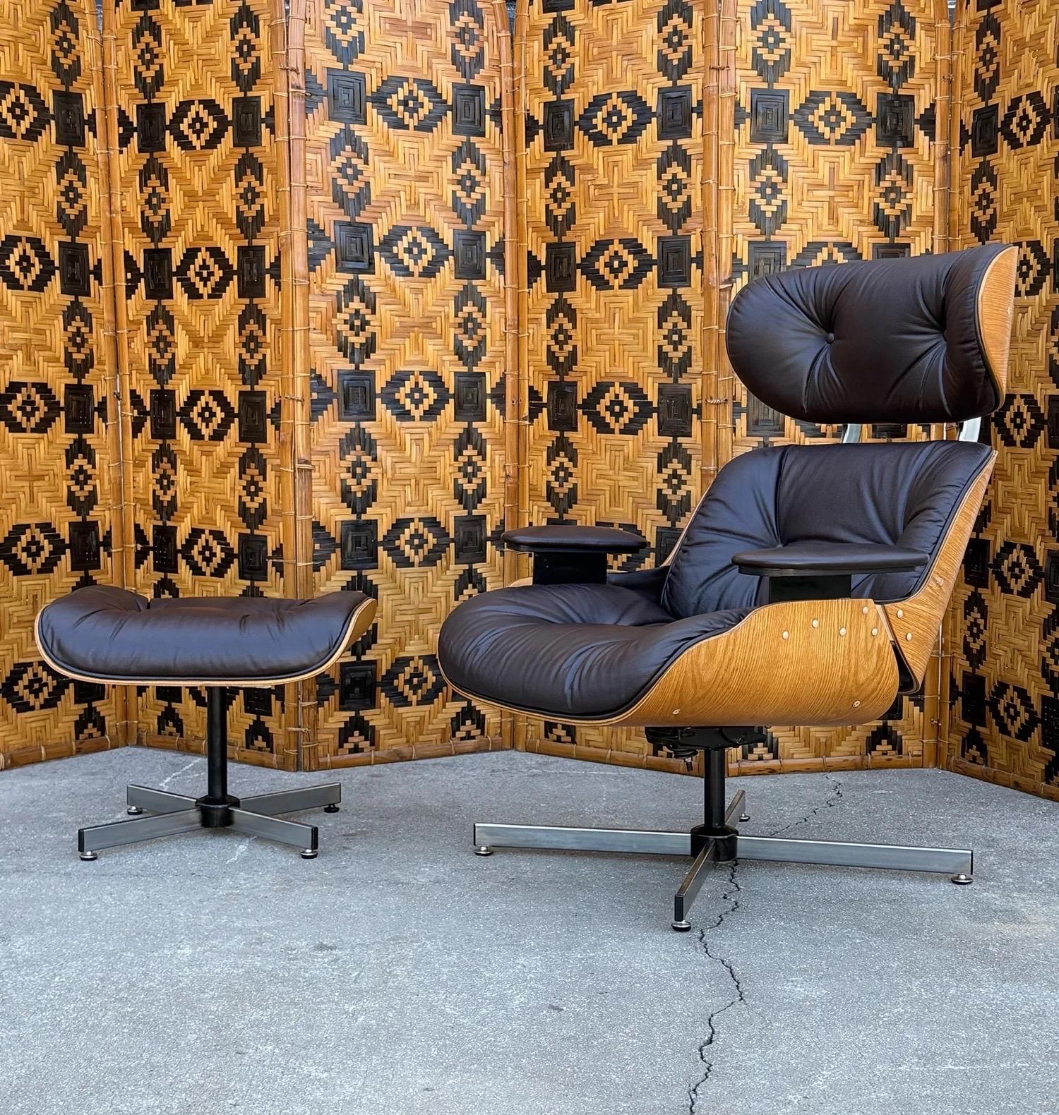 Mid-Century Modern Salon et pouf Selig du milieu du siècle en vente
