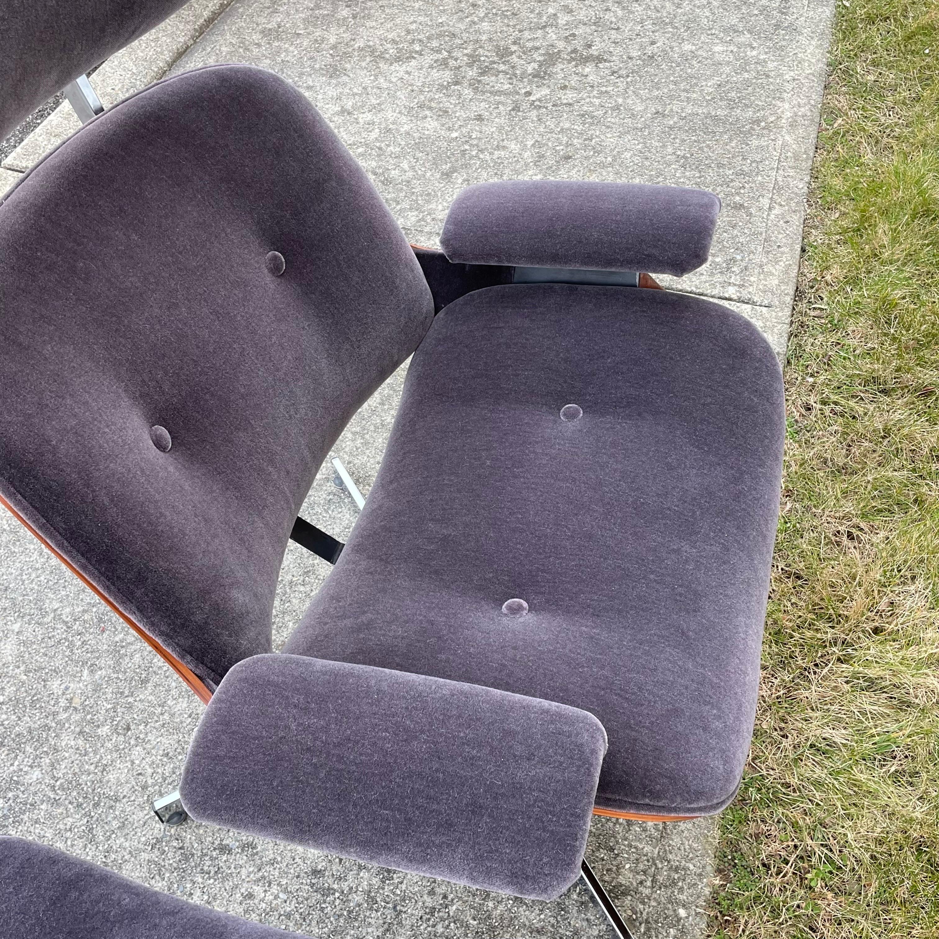 Mid Century Lounge Chair & Ottoman in Gray Mohair by Selig For Sale 3
