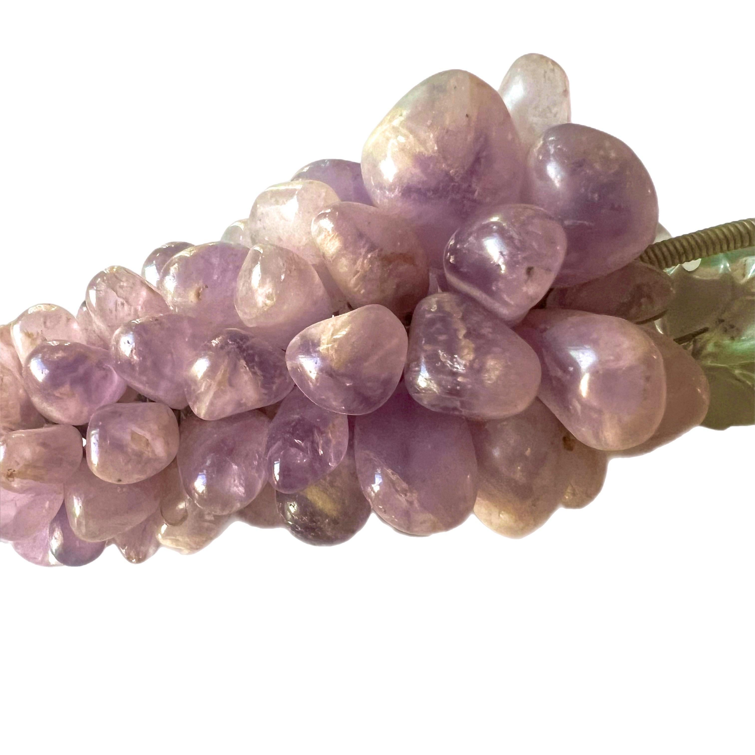 Racimos de uvas de piedras semipreciosas de mediados de siglo - un par en venta 3